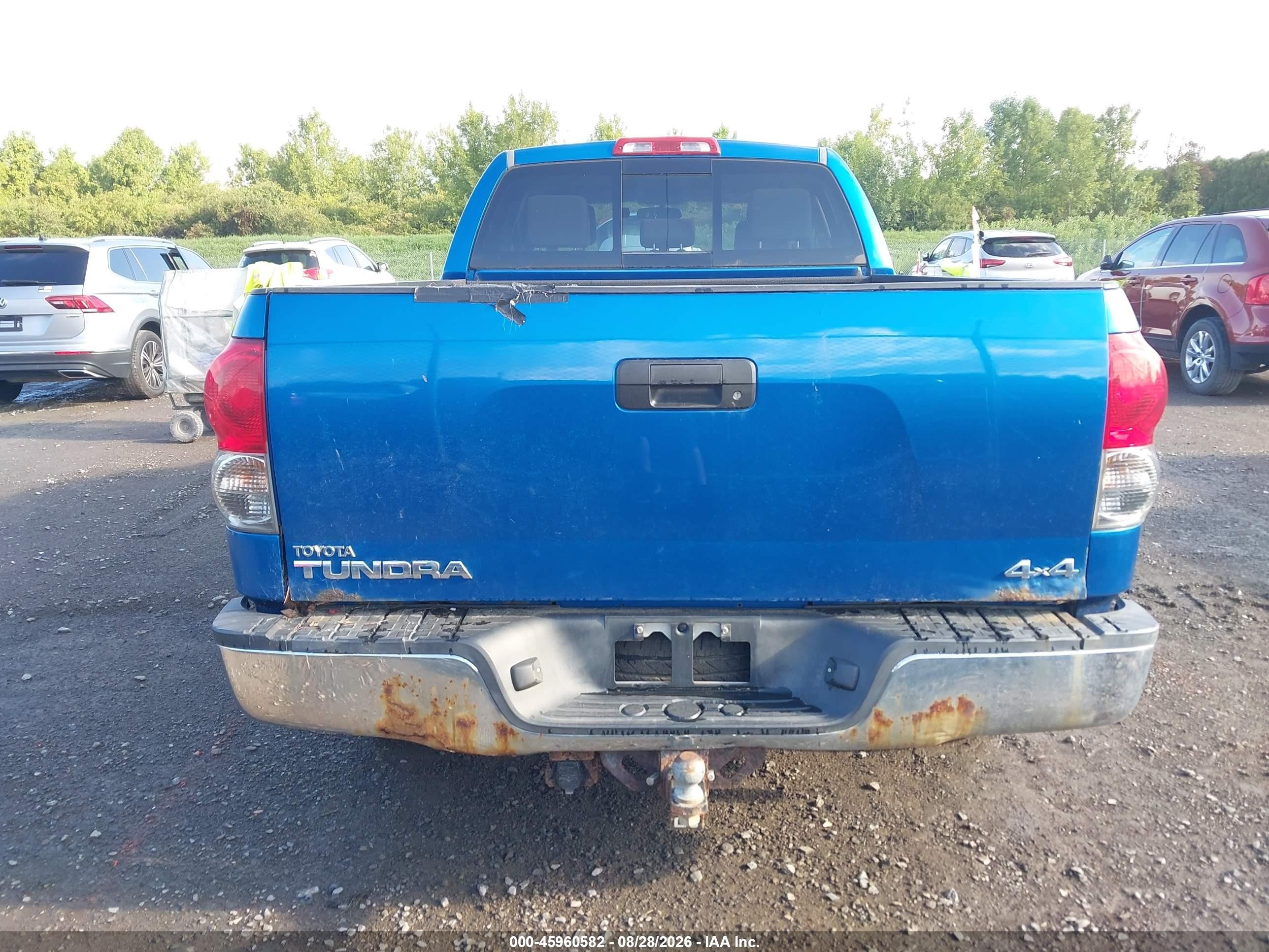 2007 Toyota Tundra Sr5 4.7l V8 Blue vin: 5TBBT54197S456580