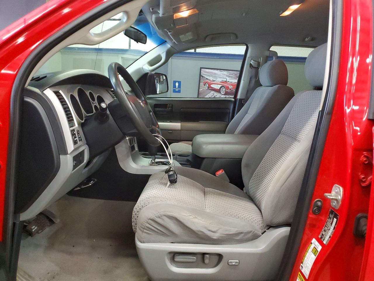 2008 Toyota Tundra Sr5 Red vin: 5TBBV54148S495699