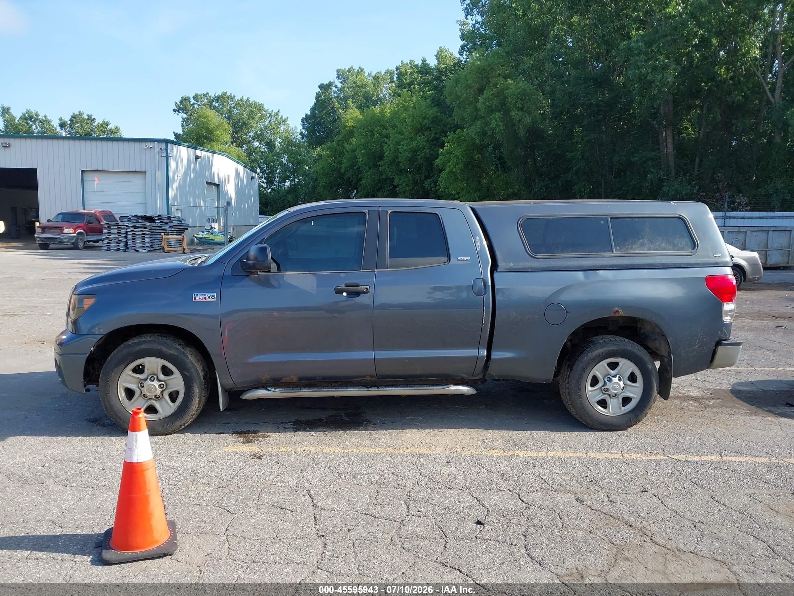 2008 Toyota Tundra Sr5 5.7l V8 Gray vin: 5TBBV54148S498604