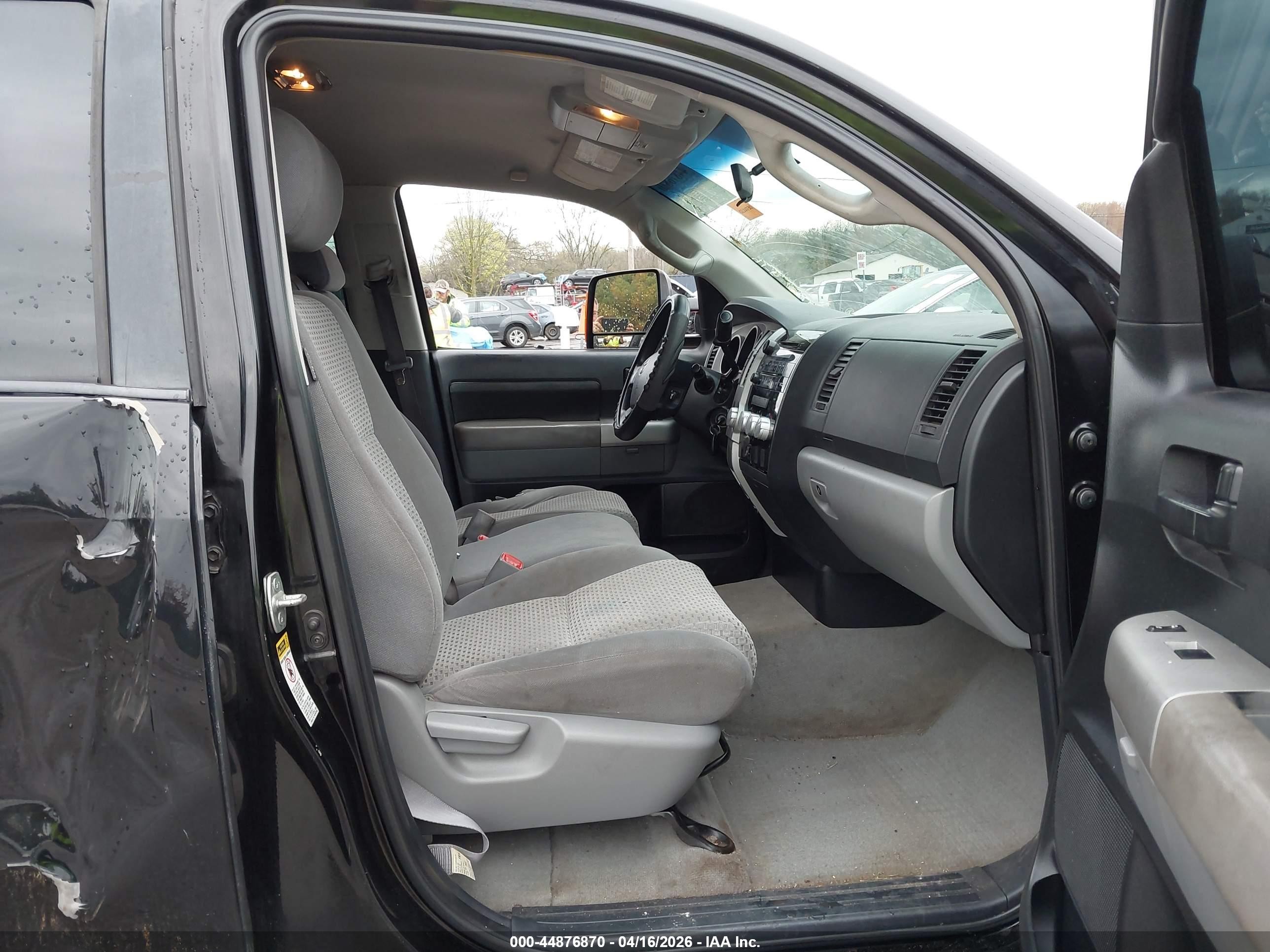 2008 Toyota Tundra Base 5.7l V8 Black vin: 5TBBV54158S507777