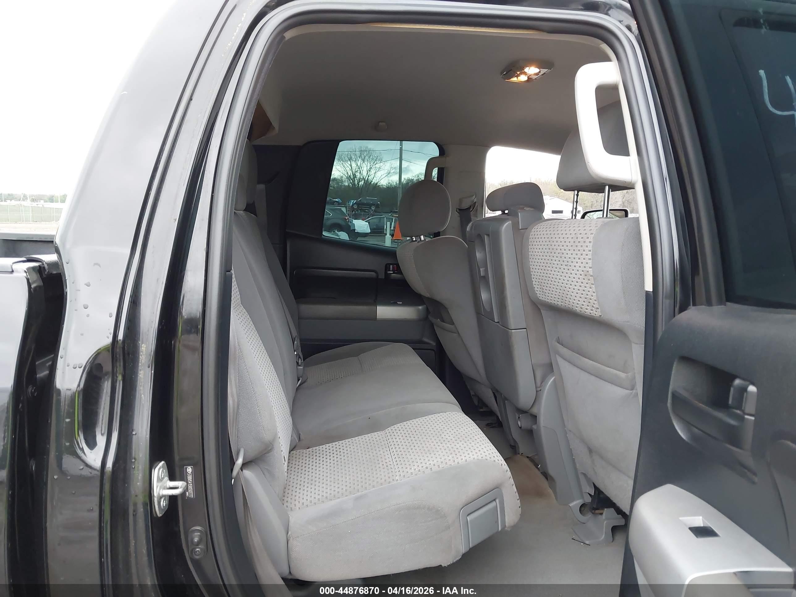 2008 Toyota Tundra Base 5.7l V8 Black vin: 5TBBV54158S507777
