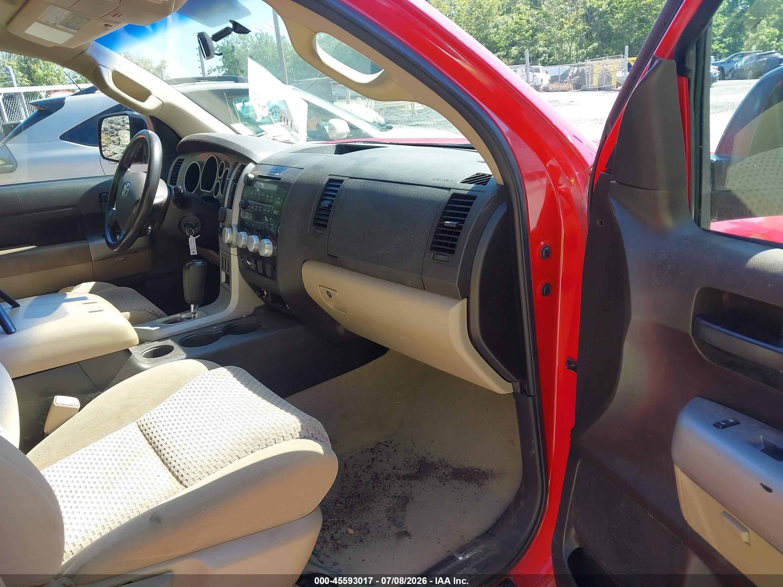 2008 Toyota Tundra Sr5 5.7l V8 Red vin: 5TBBV54158S508315