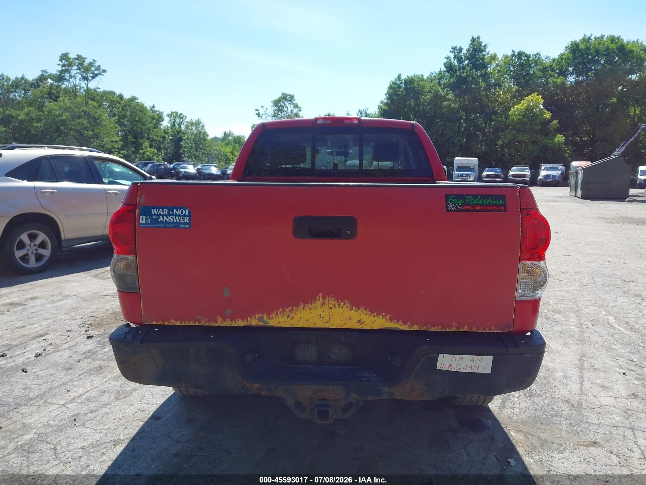 2008 Toyota Tundra Sr5 5.7l V8 Red vin: 5TBBV54158S508315