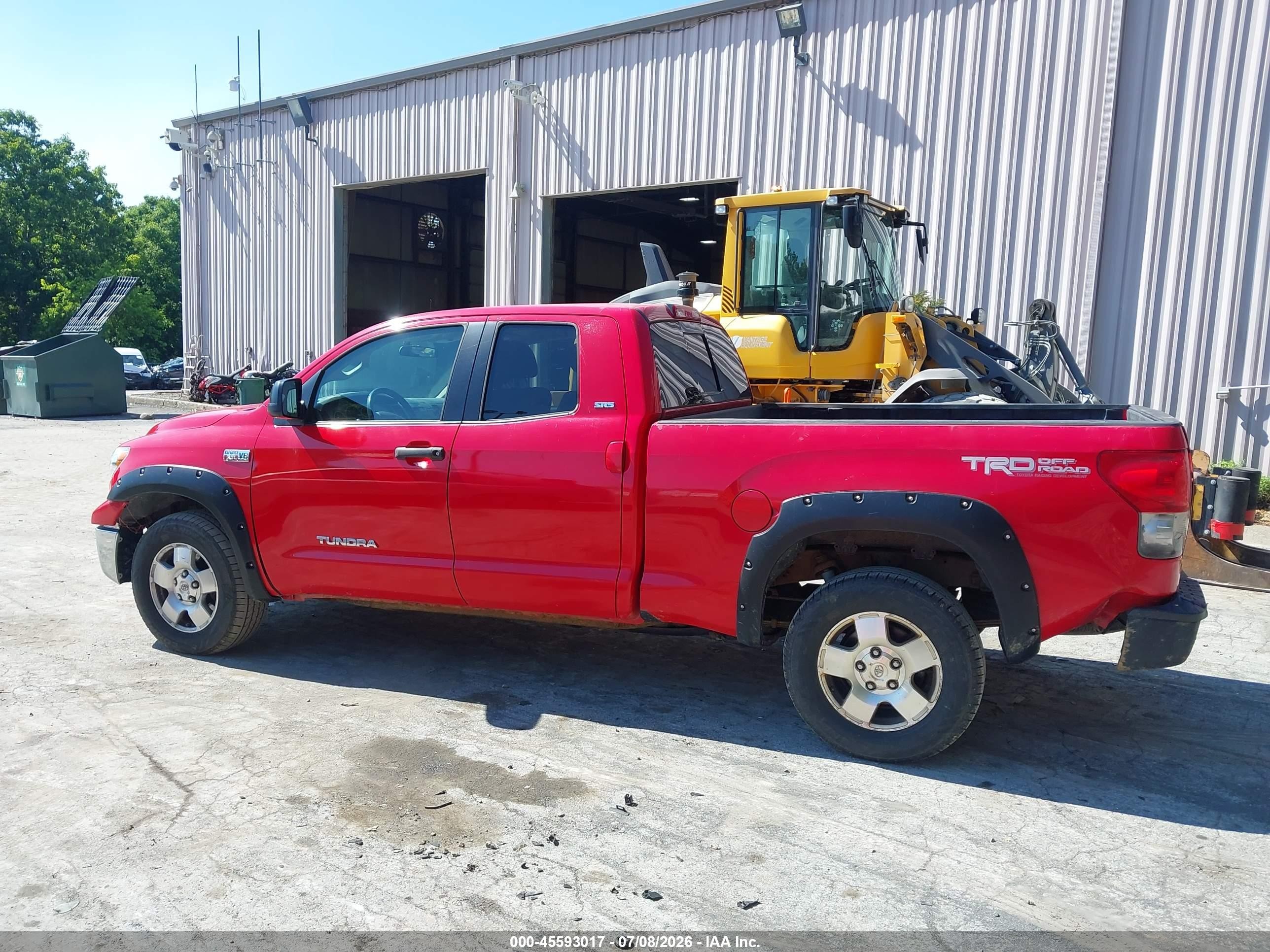 2008 Toyota Tundra Sr5 5.7l V8 Red vin: 5TBBV54158S508315