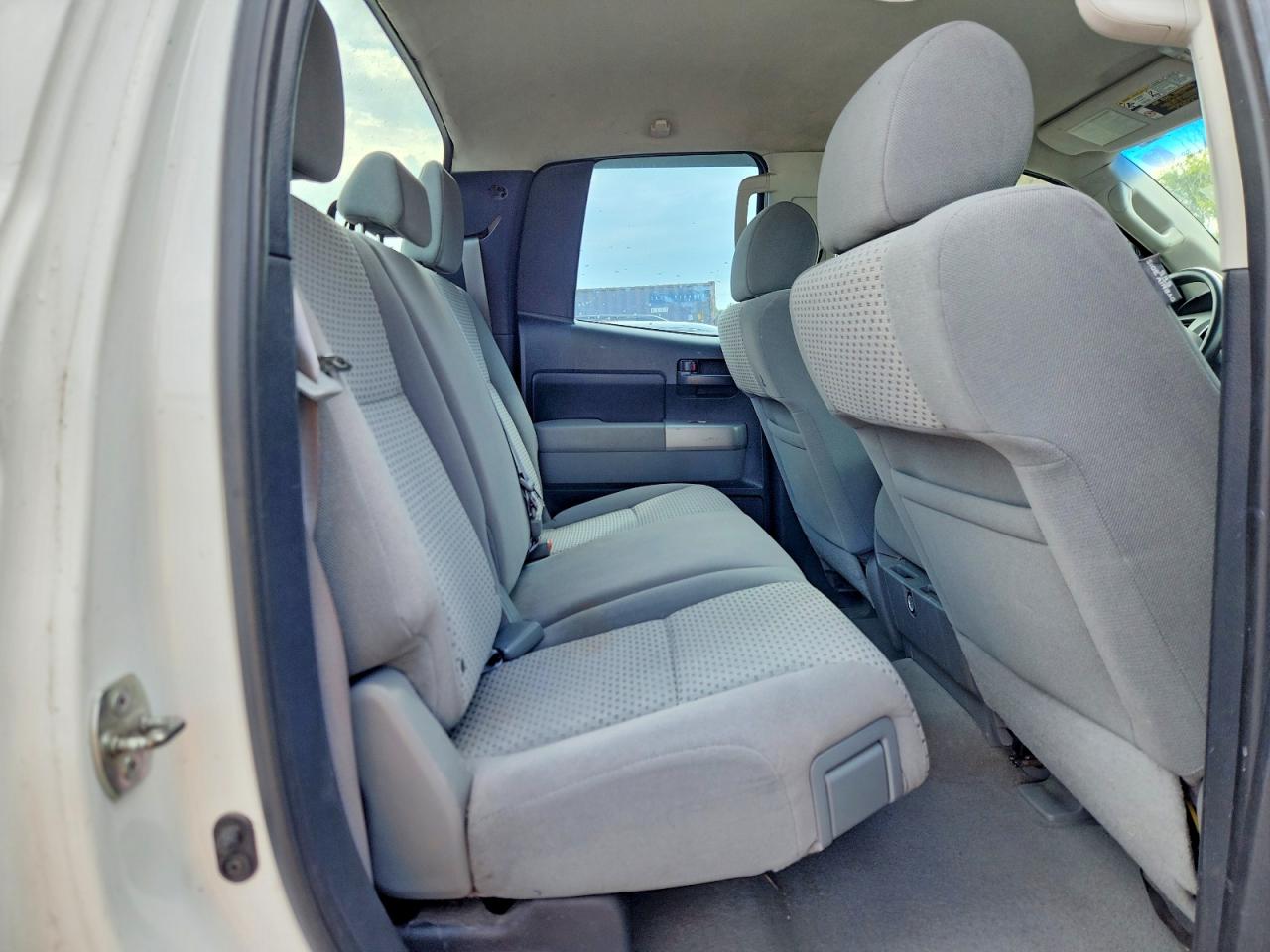 2008 Toyota Tundra Grade Белый vin: 5TBBV54158S523848