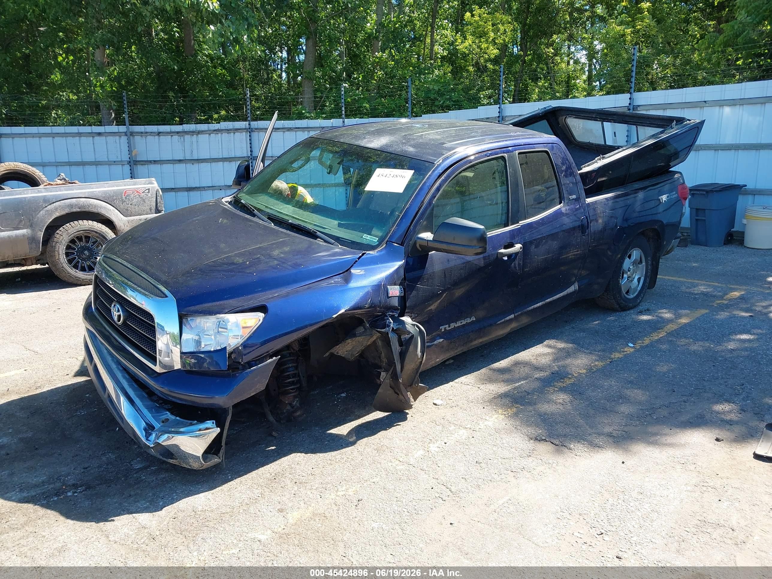 2007 Toyota Tundra Sr5 5.7l V8 Blue vin: 5TBBV54167S464694