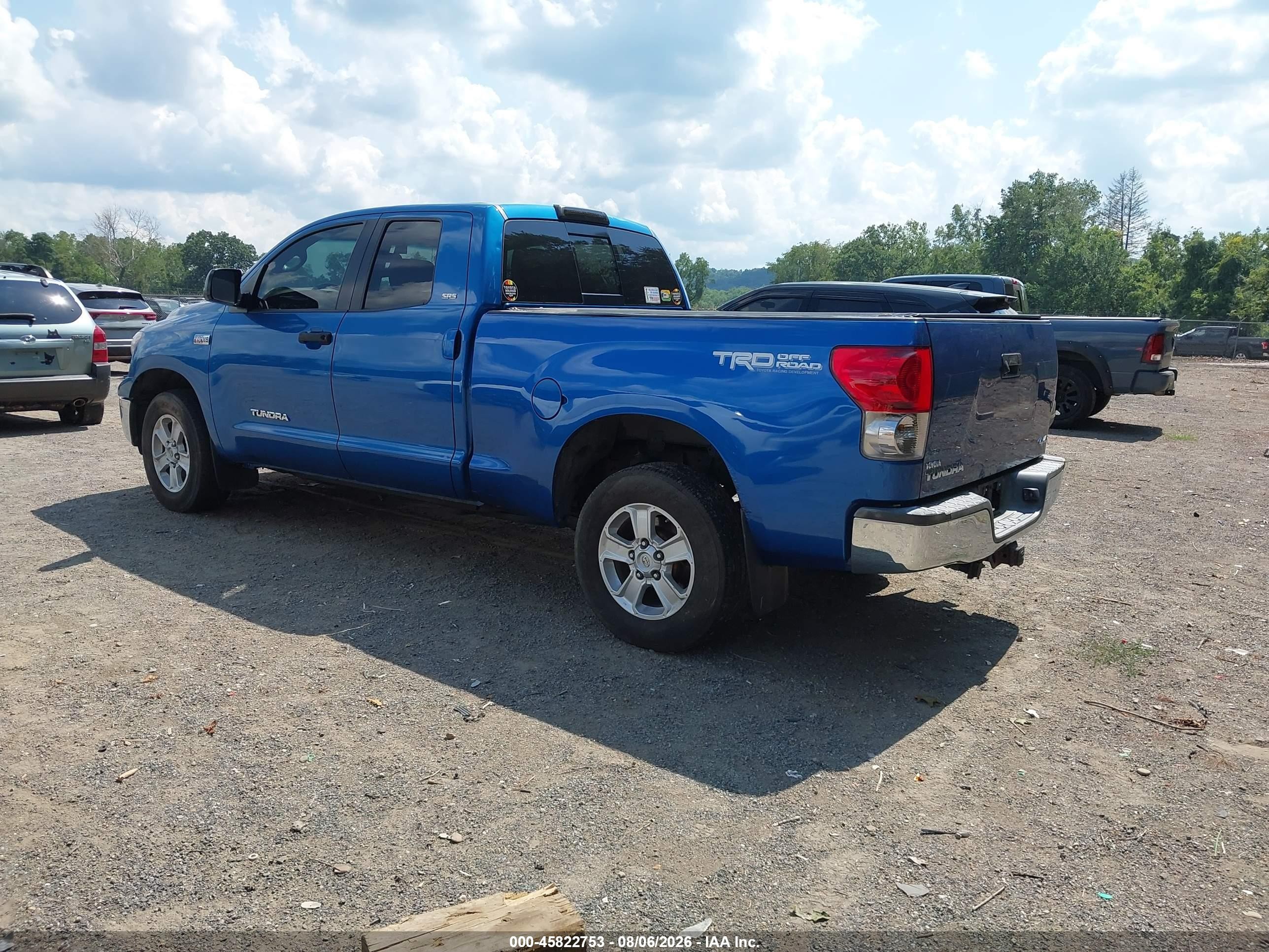 2007 Toyota Tundra Sr5 5.7l V8 Blue vin: 5TBBV54187S485773