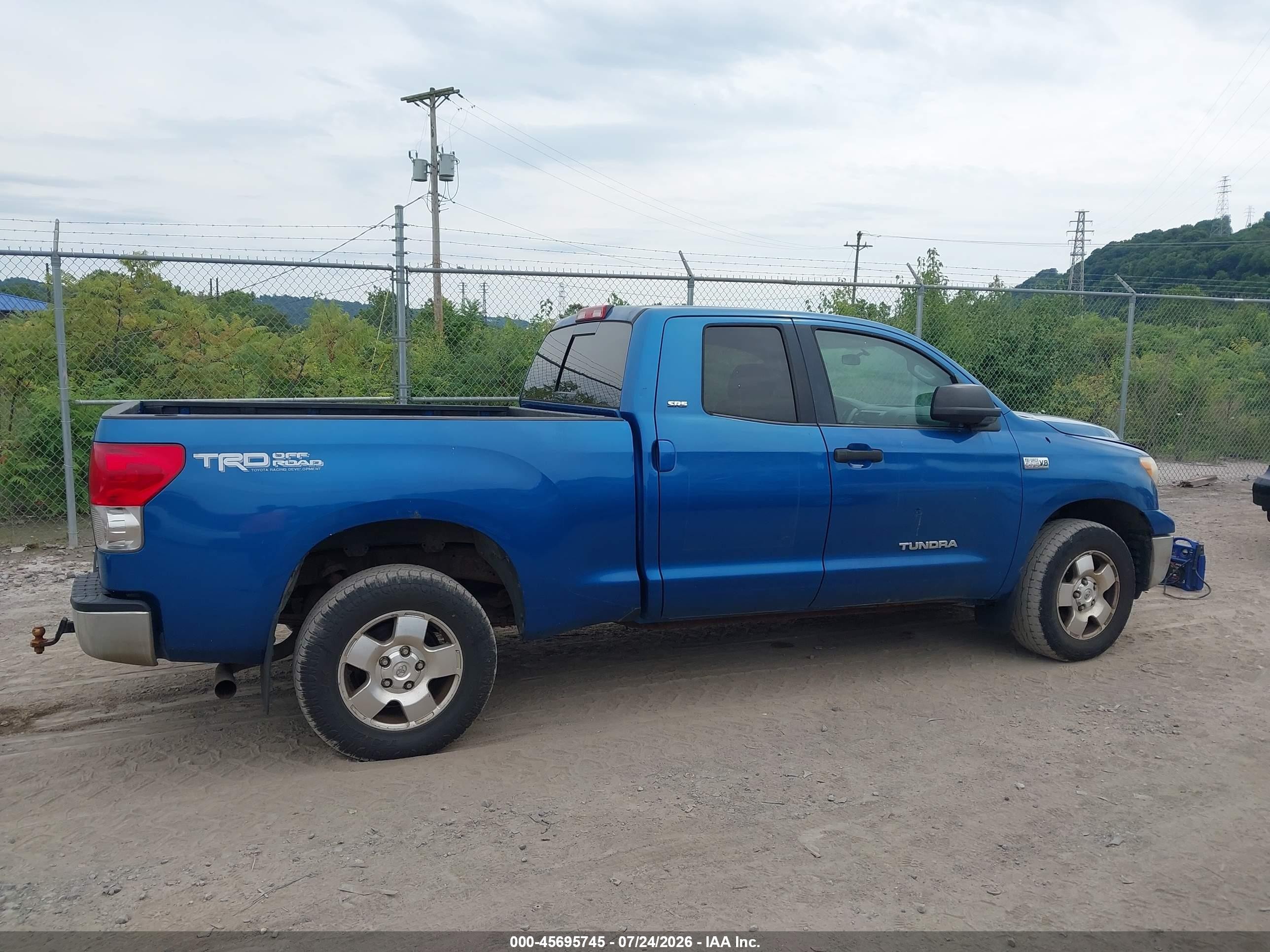 2008 Toyota Tundra Sr5 5.7l V8 Blue vin: 5TBBV54188S509068