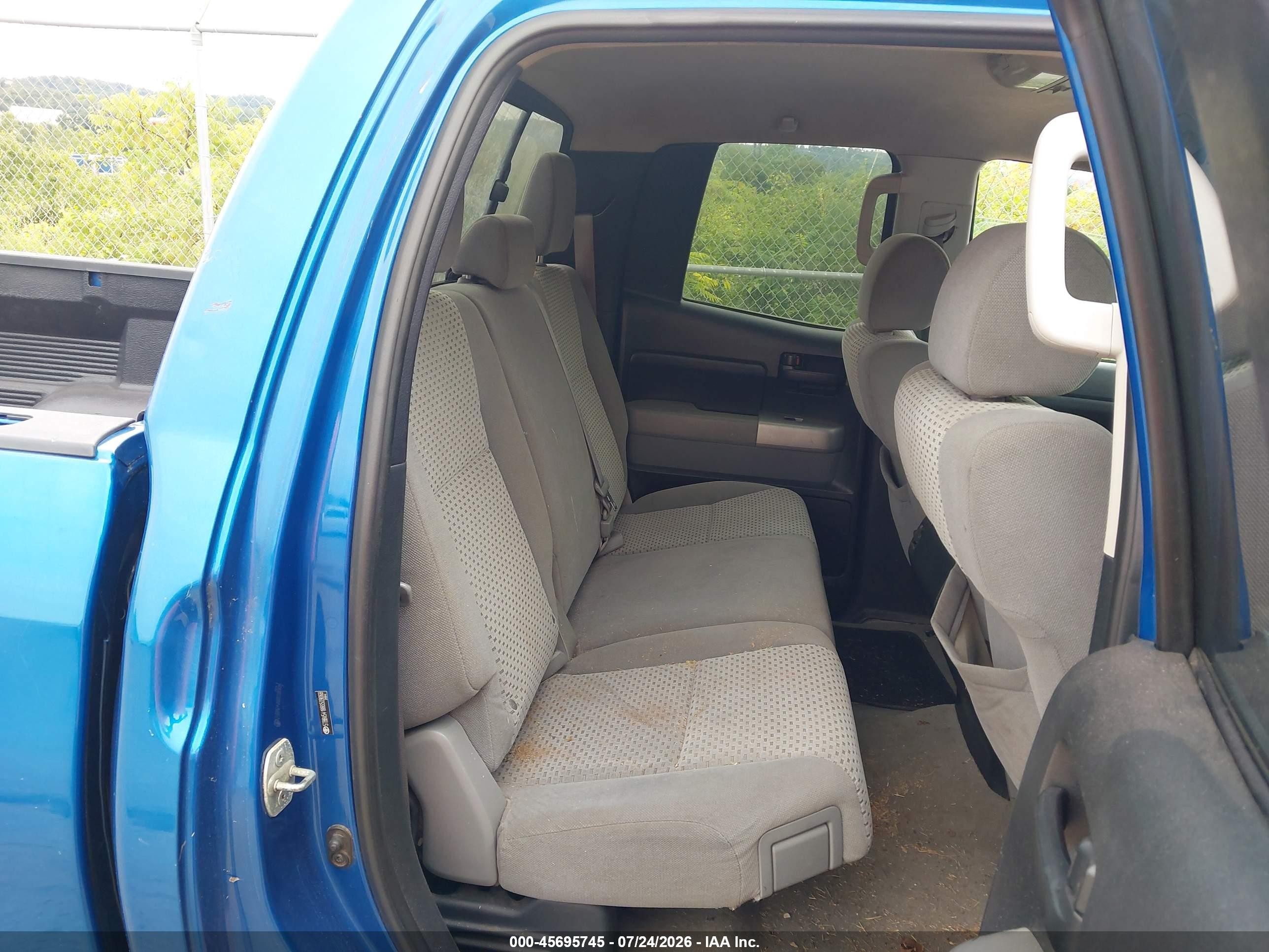 2008 Toyota Tundra Sr5 5.7l V8 Blue vin: 5TBBV54188S509068