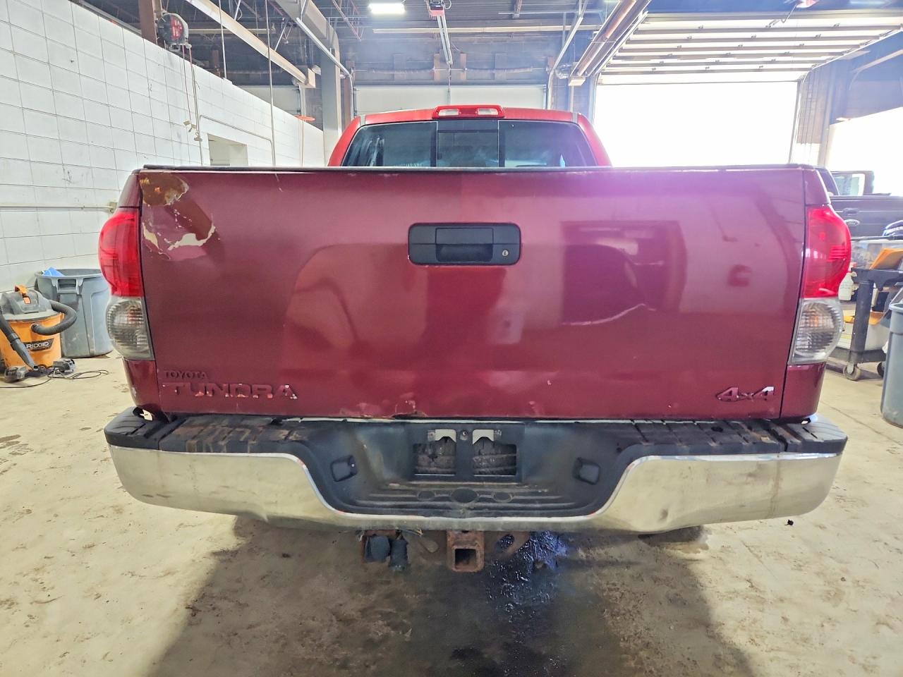 2007 Toyota Tundra Sr5 Maroon vin: 5TBBV541X7S453441