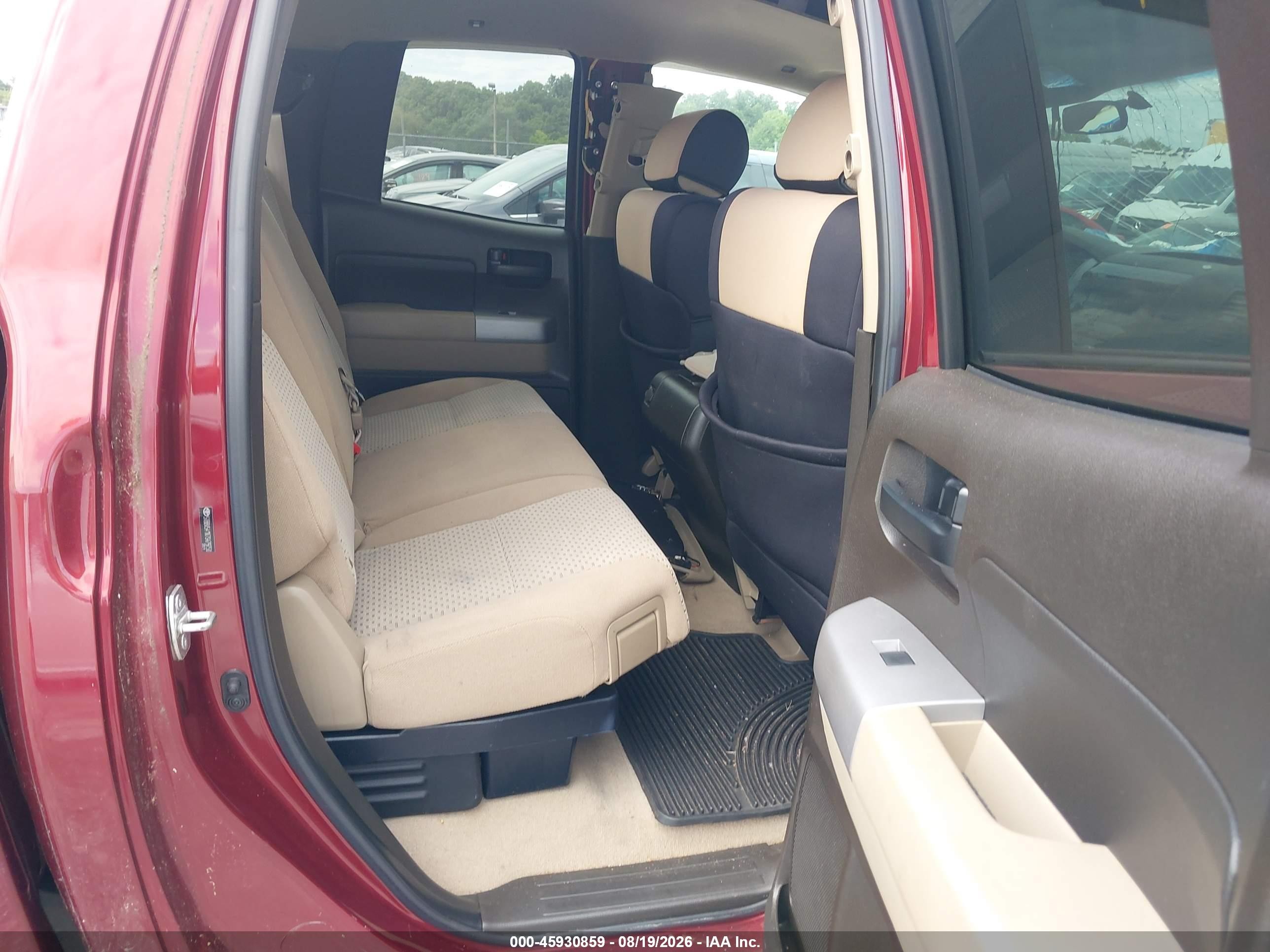2007 Toyota Tundra Sr5 5.7l V8 Red vin: 5TBBV541X7S479750
