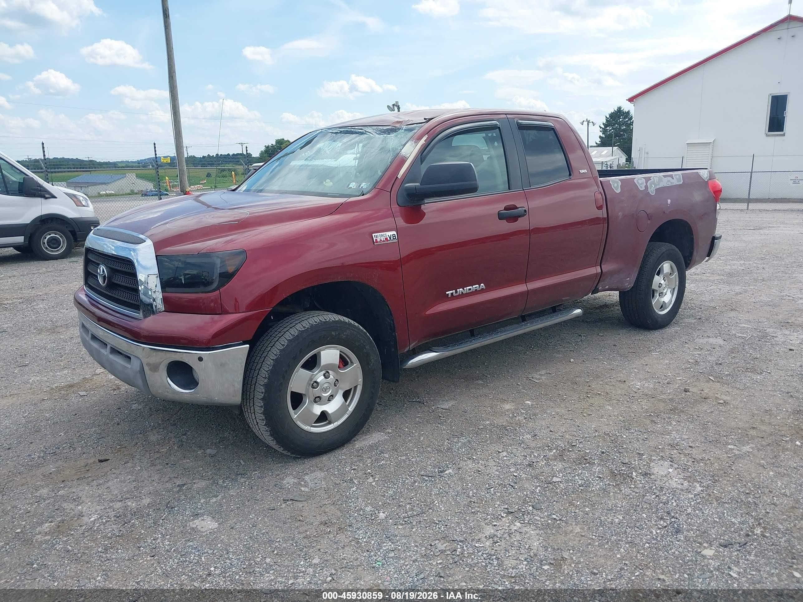 2007 Toyota Tundra Sr5 5.7l V8 Red vin: 5TBBV541X7S479750