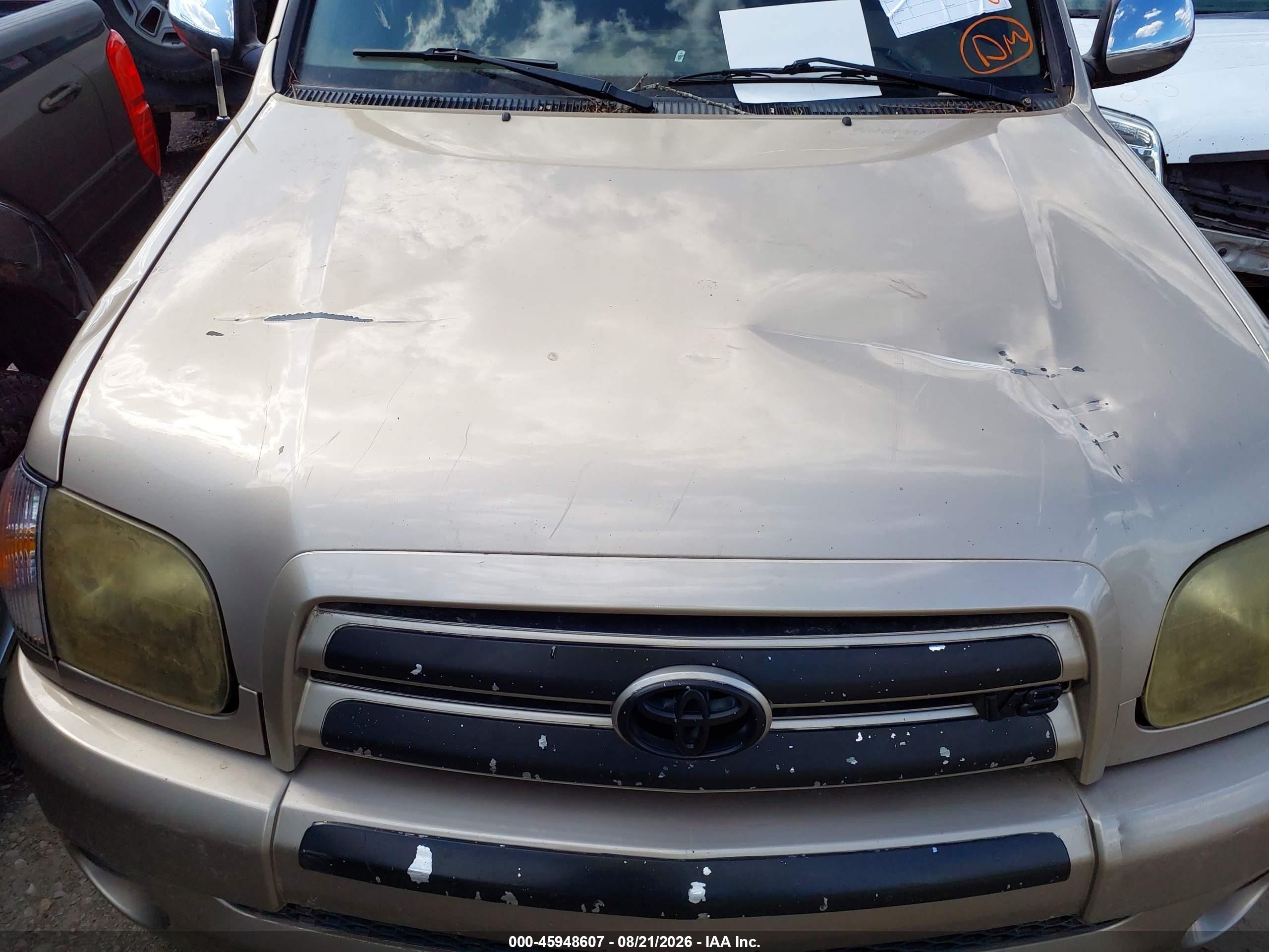 2004 Toyota Tundra Sr5 V8 Beige vin: 5TBDT44104S445191
