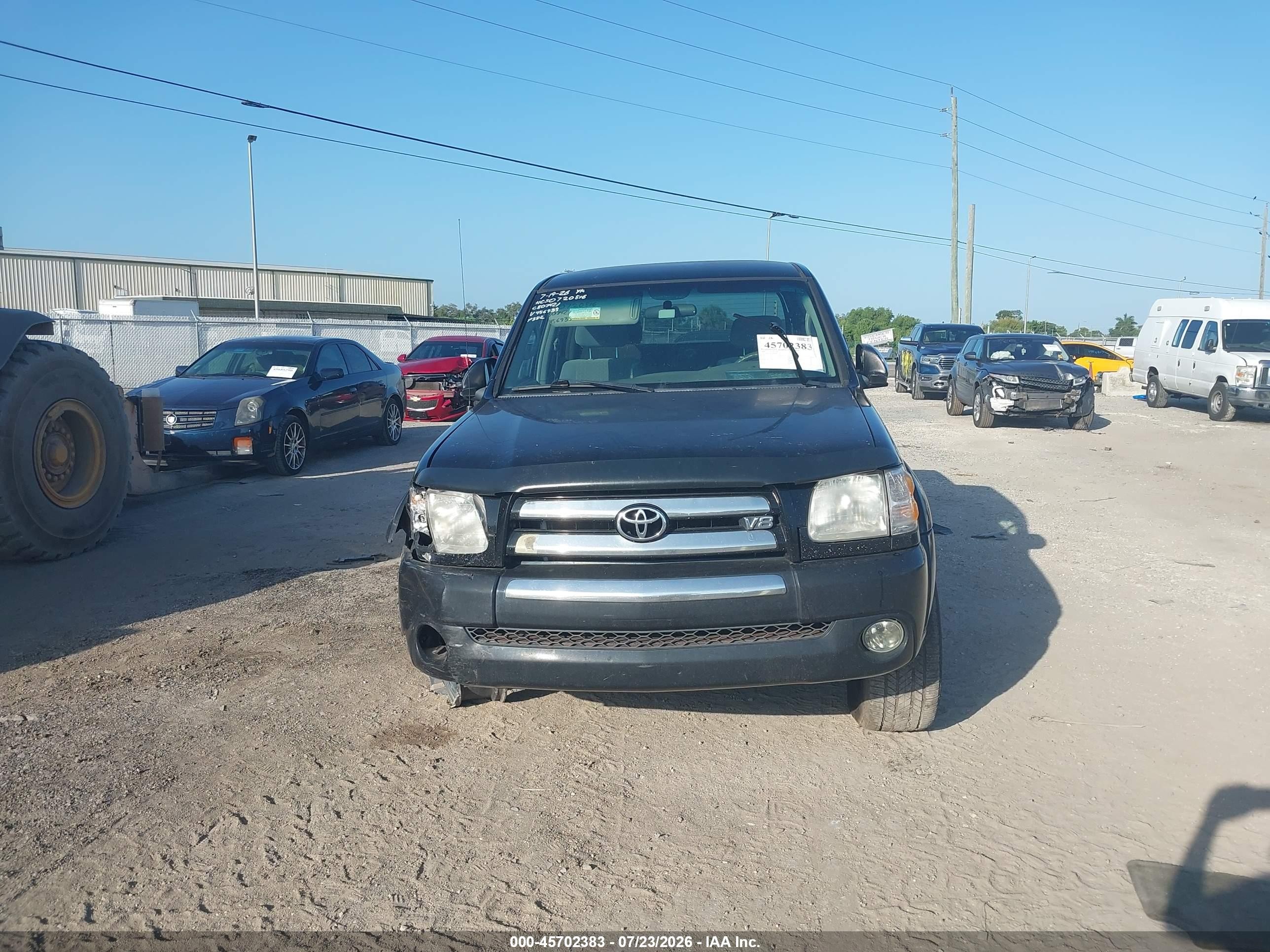 2004 Toyota Tundra Sr5 V8 Black vin: 5TBDT44104S456935