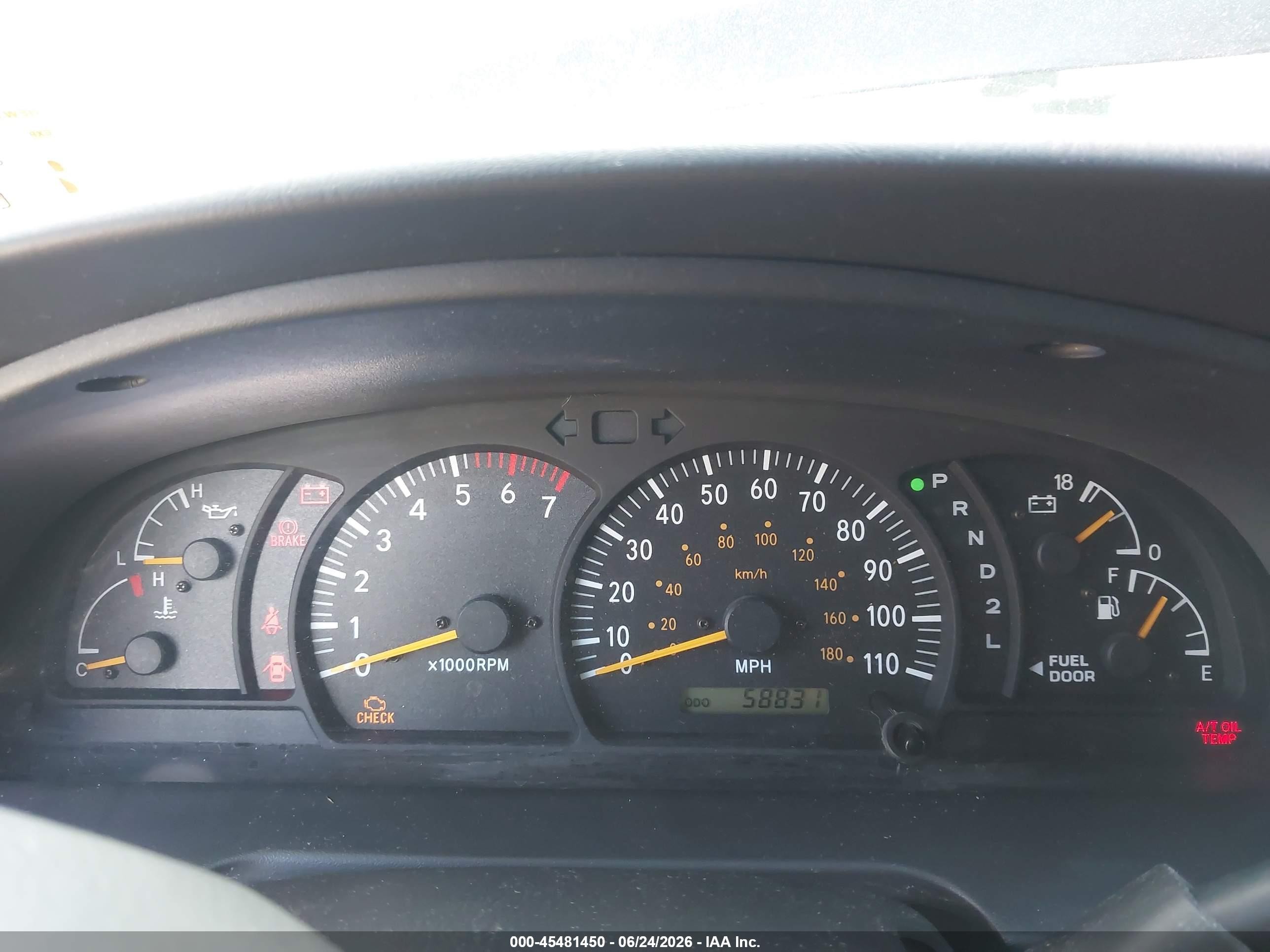 2004 Toyota Tundra Sr5 V8 Black vin: 5TBDT44104S466140