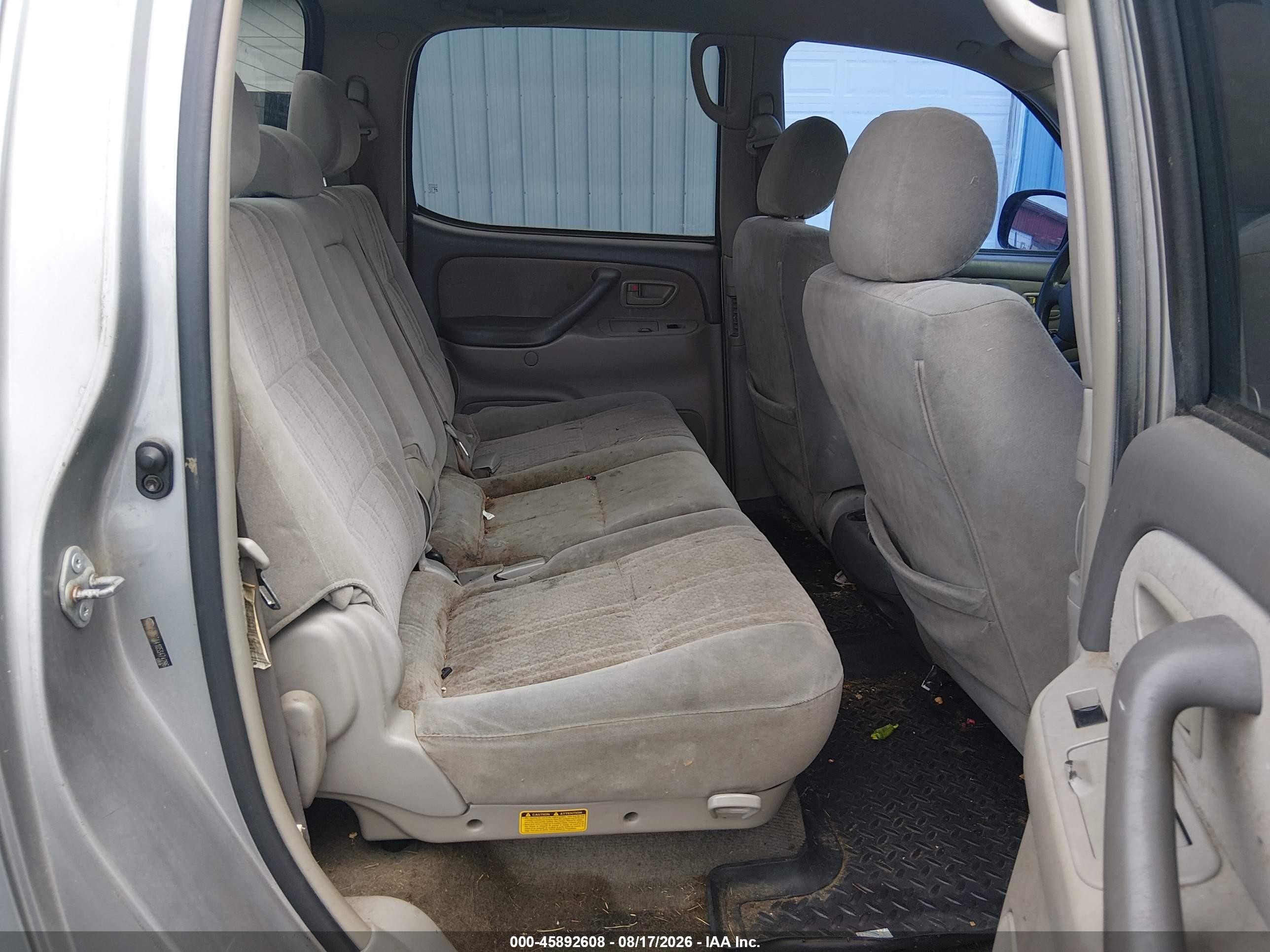 2005 Toyota Tundra Sr5 V8 Серебряный vin: 5TBDT44105S474286