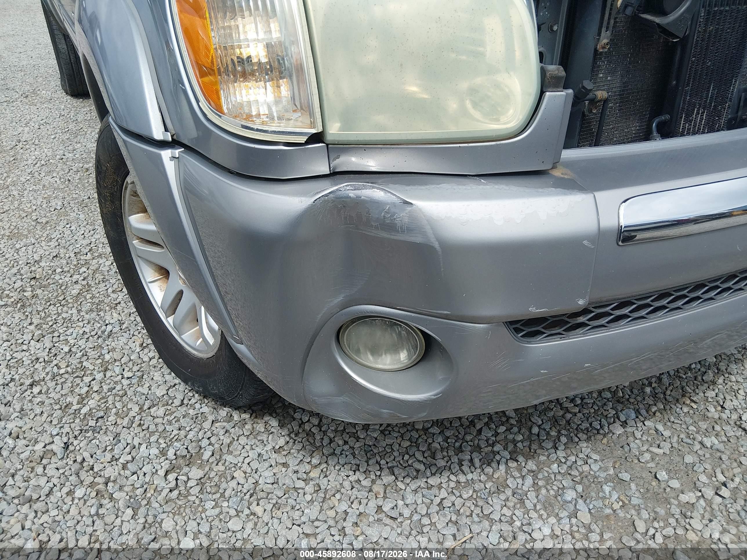 2005 Toyota Tundra Sr5 V8 Серебряный vin: 5TBDT44105S474286