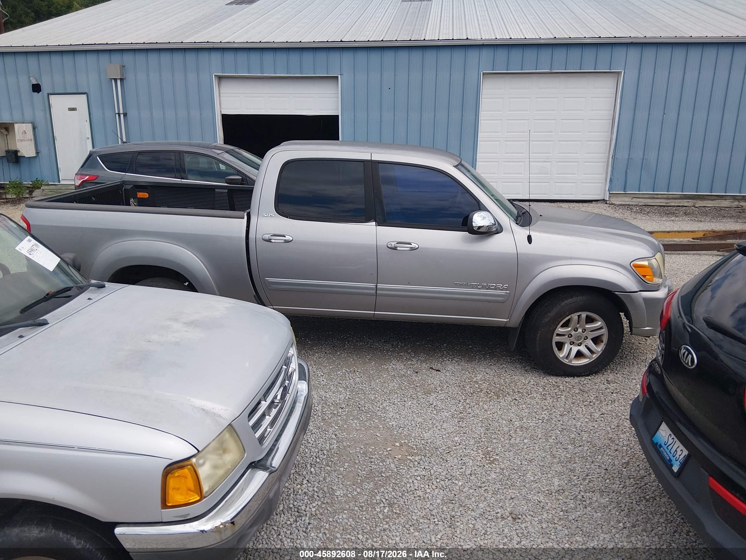 2005 Toyota Tundra Sr5 V8 Серебряный vin: 5TBDT44105S474286