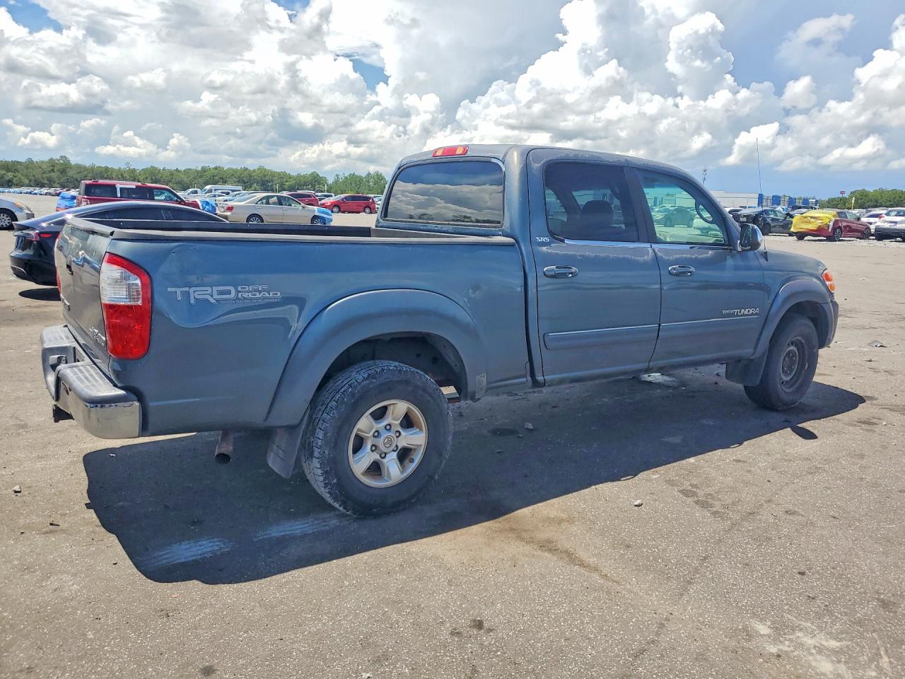 2005 Toyota Tundra Double Cab Sr5 Синий vin: 5TBDT44105S488267
