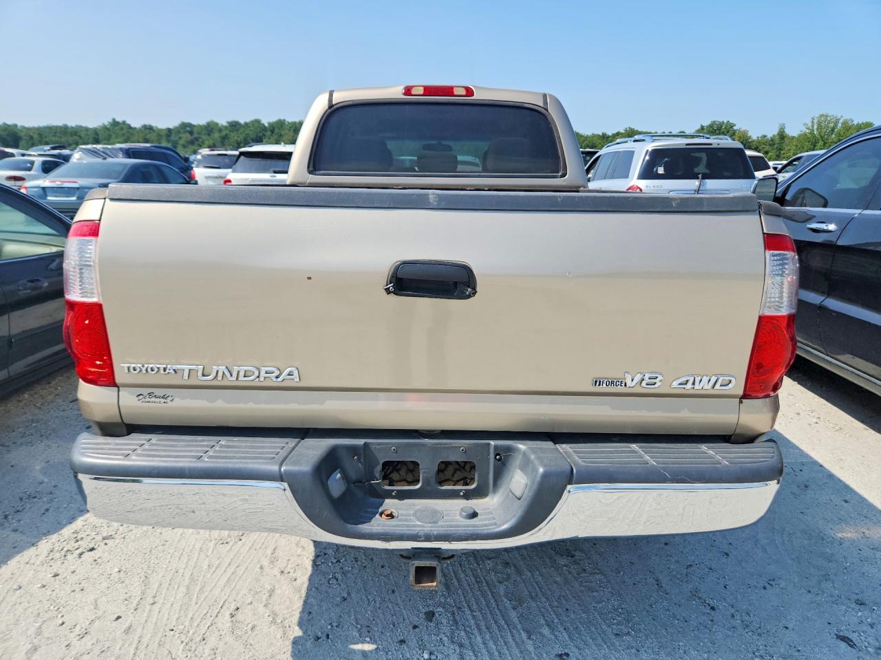 2006 Toyota Tundra Double Cab Sr5 Gold vin: 5TBDT44106S509166