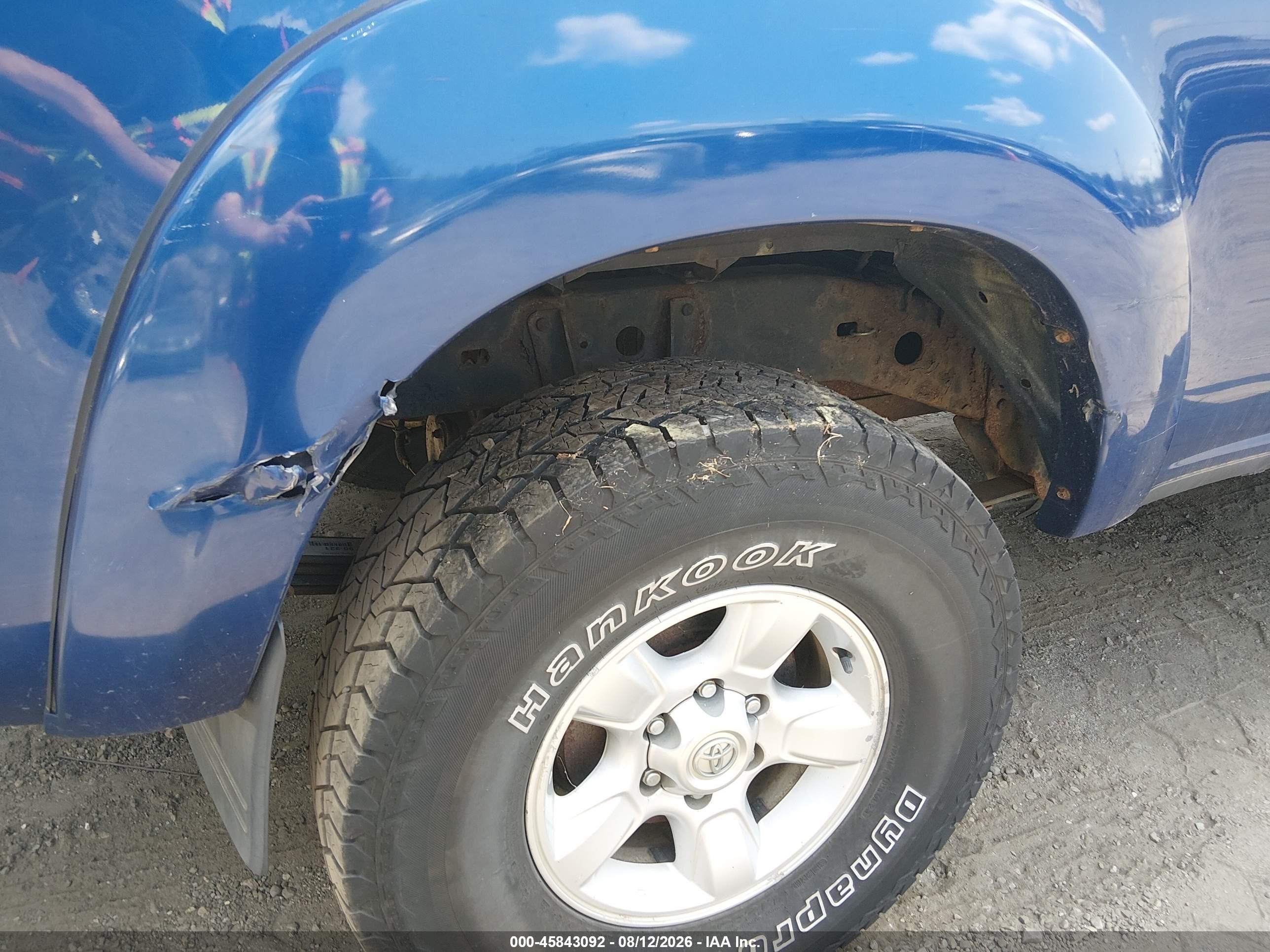 2006 Toyota Tundra Sr5 V8 Blue vin: 5TBDT44106S514707