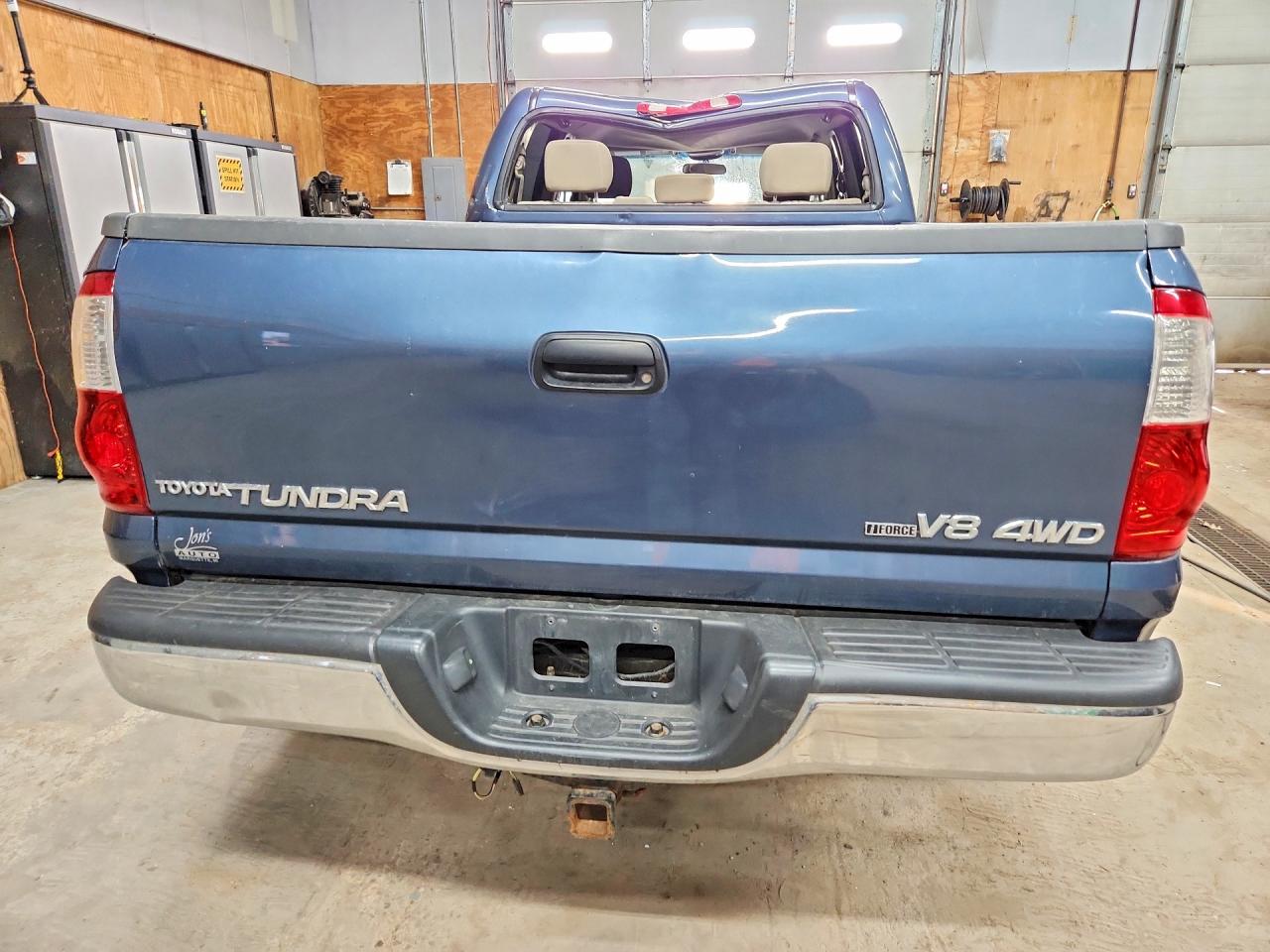 2006 Toyota Tundra Double Cab Sr5 Blue vin: 5TBDT44106S540708
