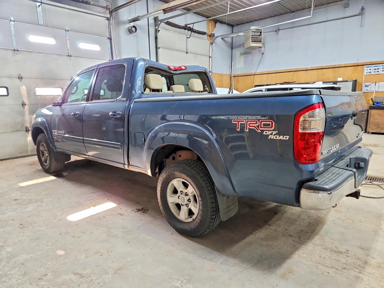 2006 Toyota Tundra Double Cab Sr5 Blue vin: 5TBDT44106S540708