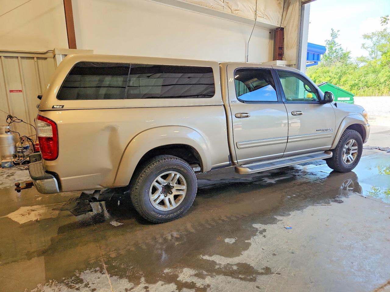 2006 Toyota Tundra Double Cab Sr5 Beige vin: 5TBDT44106S553734