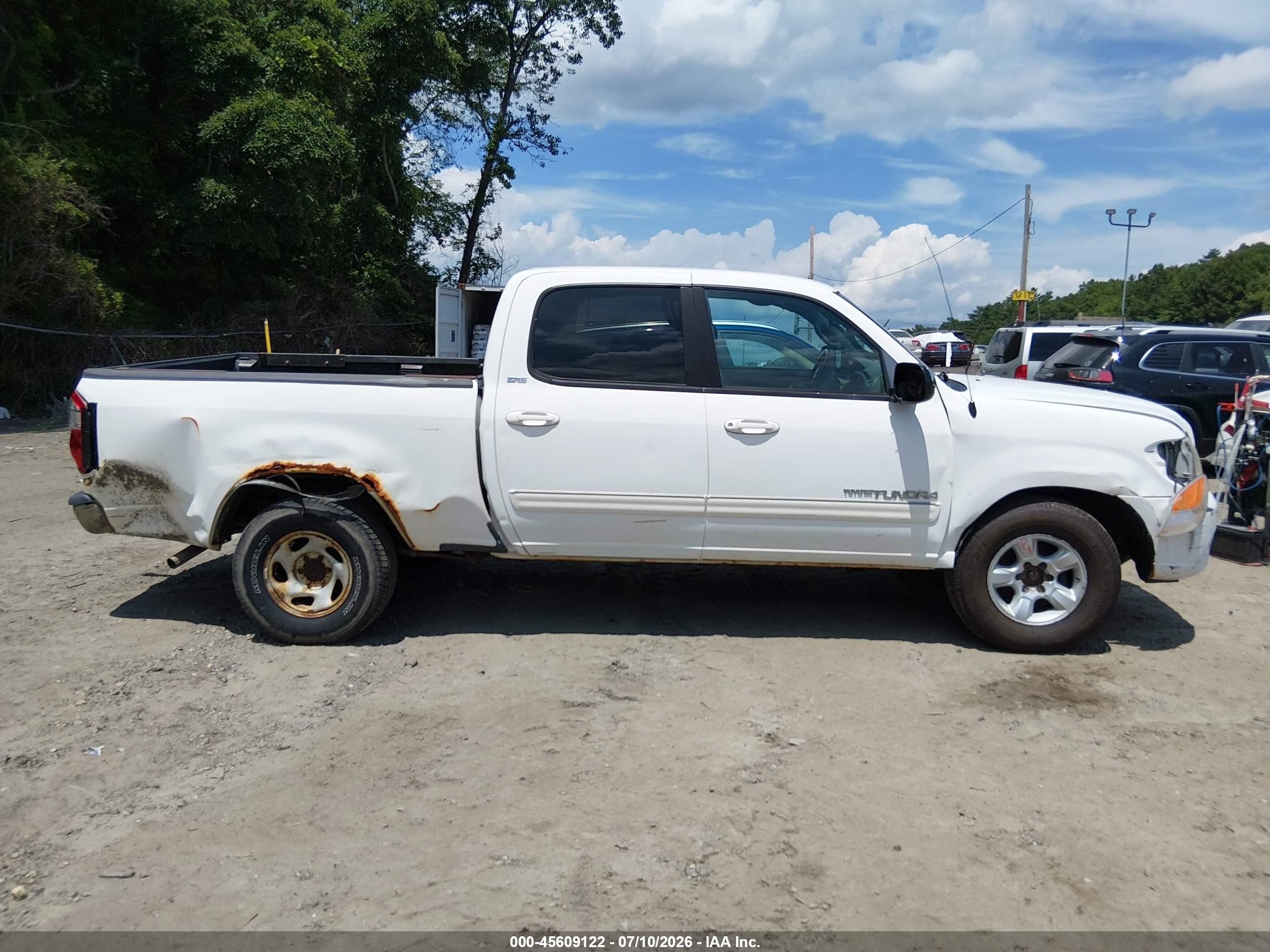 2006 Toyota Tundra Sr5 V8 White vin: 5TBDT44106S554088