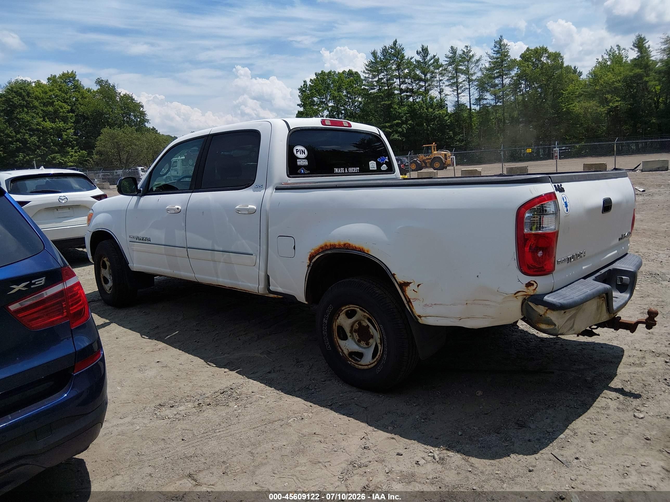 2006 Toyota Tundra Sr5 V8 White vin: 5TBDT44106S554088