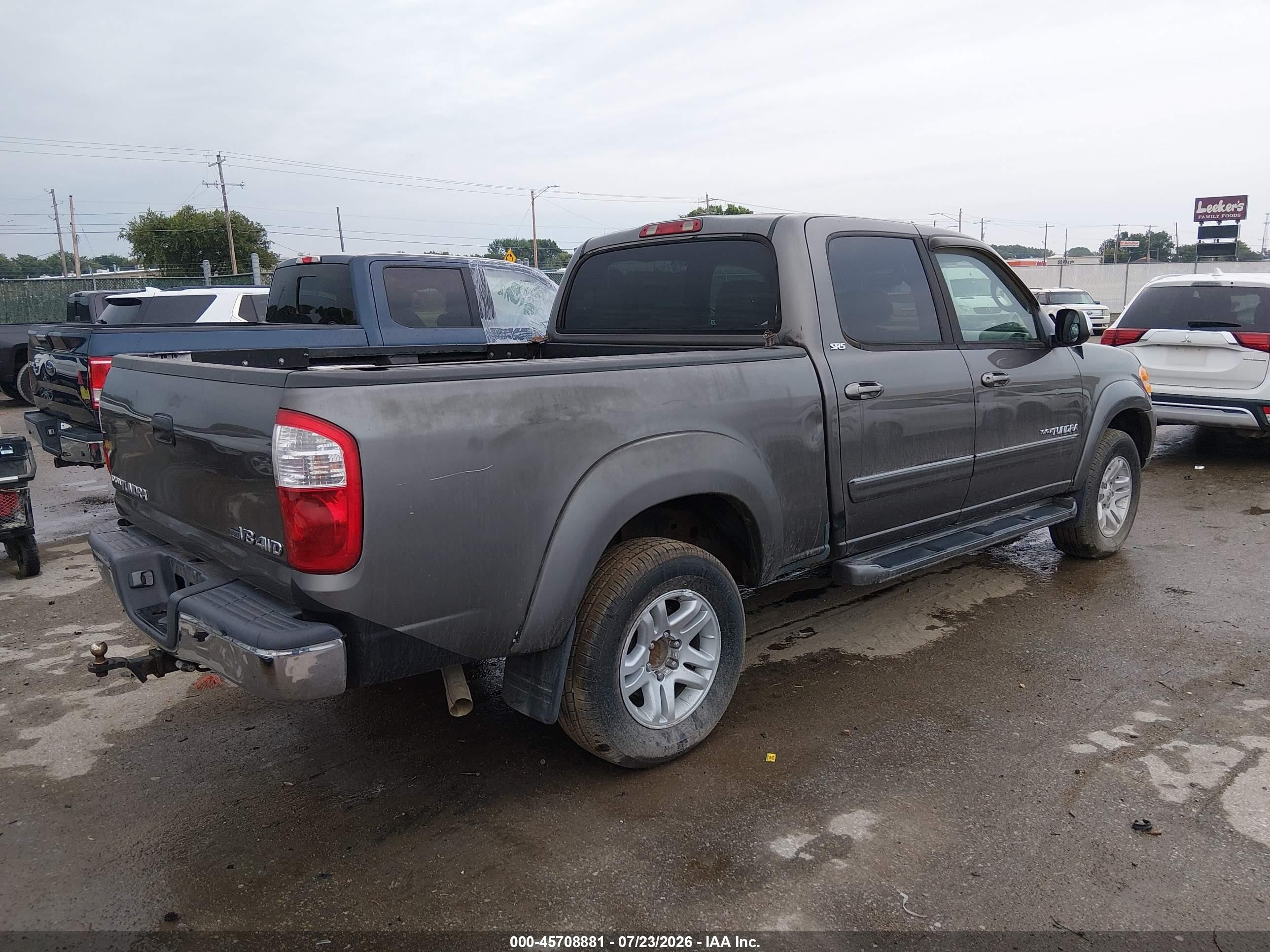 2004 Toyota Tundra Sr5 V8 Серый vin: 5TBDT44114S440310