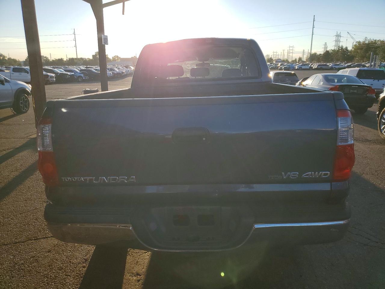 2004 Toyota Tundra Sr5 Blue vin: 5TBDT44114S460427