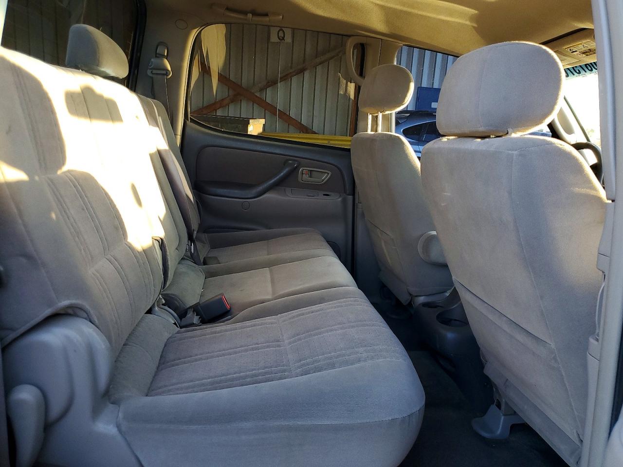 2004 Toyota Tundra Sr5 Blue vin: 5TBDT44114S460427
