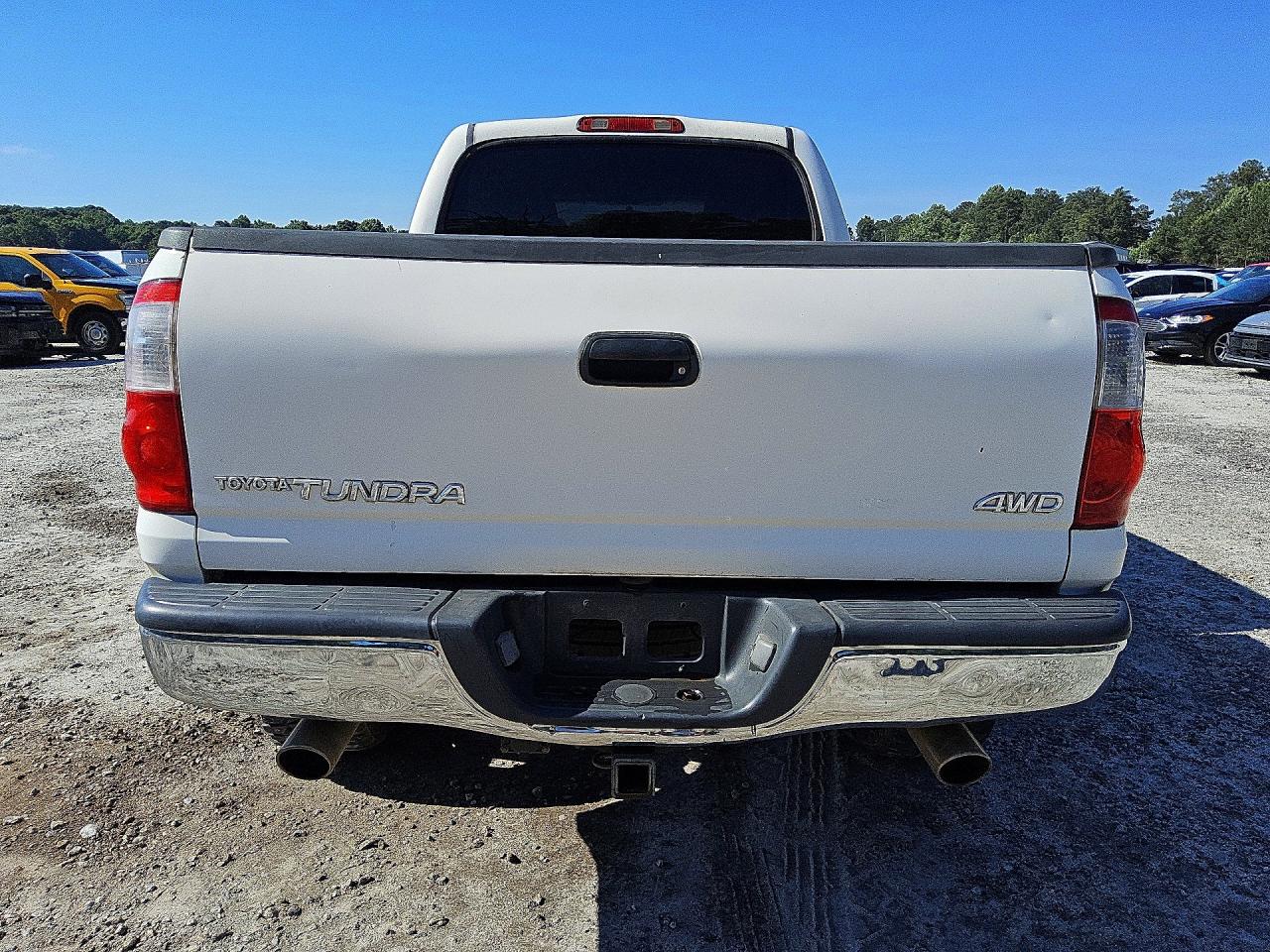 2004 Toyota Tundra Double Cab Sr5 Белый vin: 5TBDT44114S460458