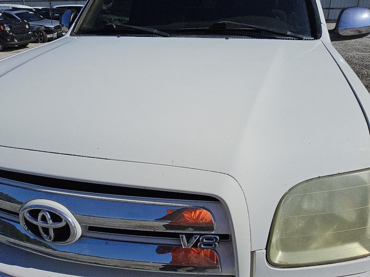 2004 Toyota Tundra Double Cab Sr5 Белый vin: 5TBDT44114S460458 Damage: Hood, Chipped, 3