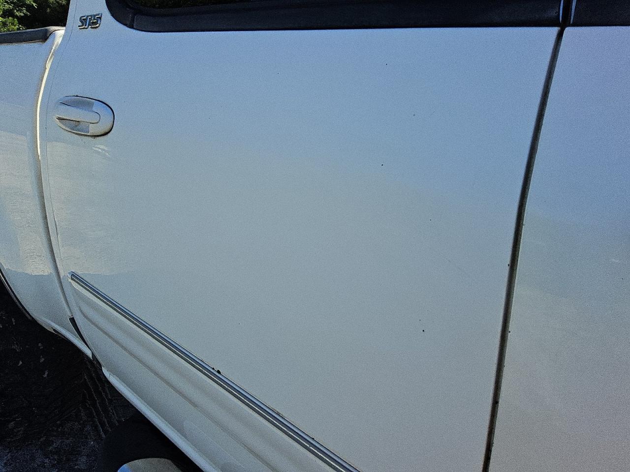 2004 Toyota Tundra Double Cab Sr5 Белый vin: 5TBDT44114S460458 Damage: Right Rear Door, Chipped, 3