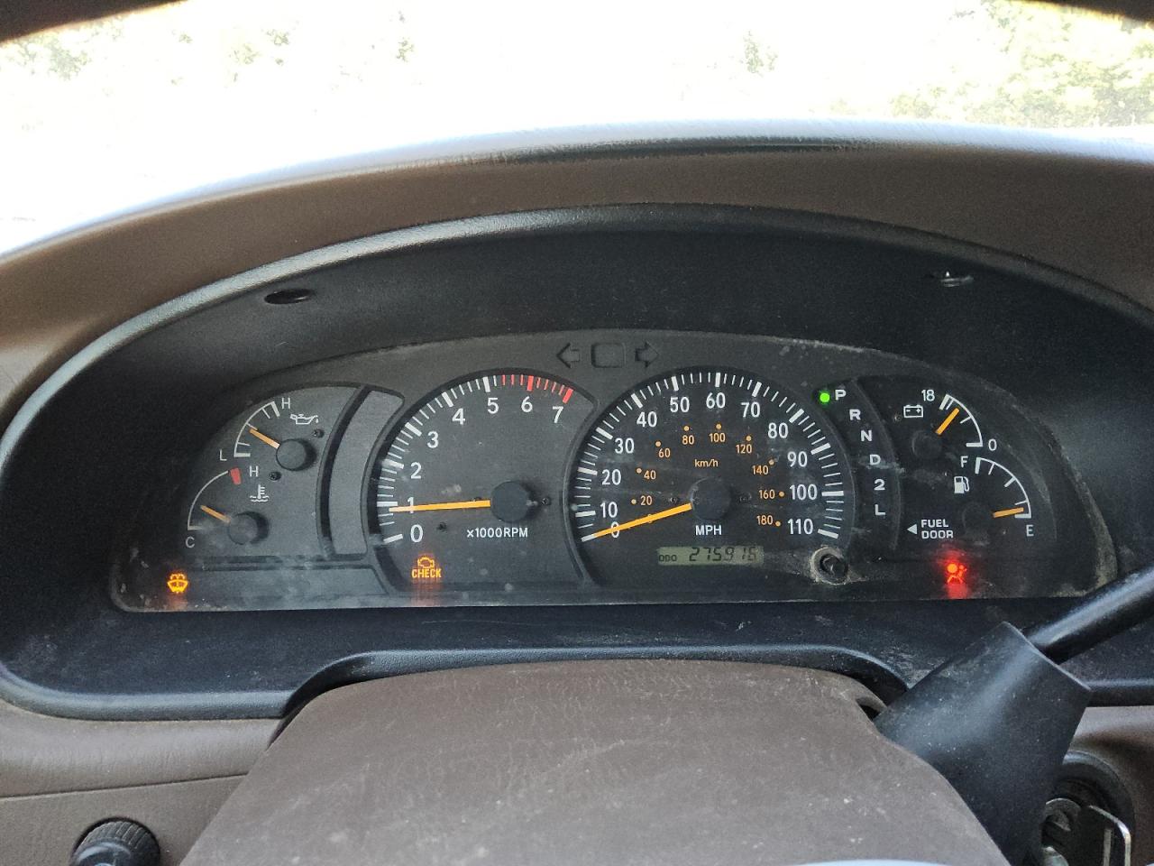 2004 Toyota Tundra Double Cab Sr5 Белый vin: 5TBDT44114S460458 Damage: Warning Light - Engine, On, Unacceptable