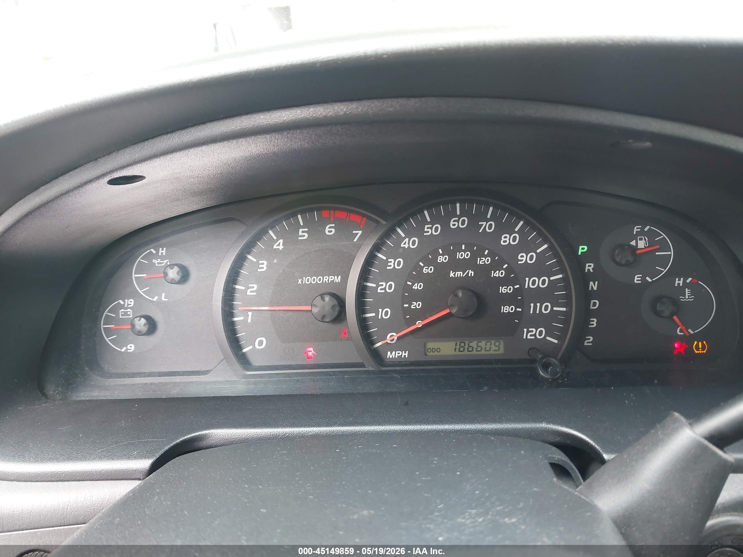 2005 Toyota Tundra Sr5 V8 Gray vin: 5TBDT44115S470263