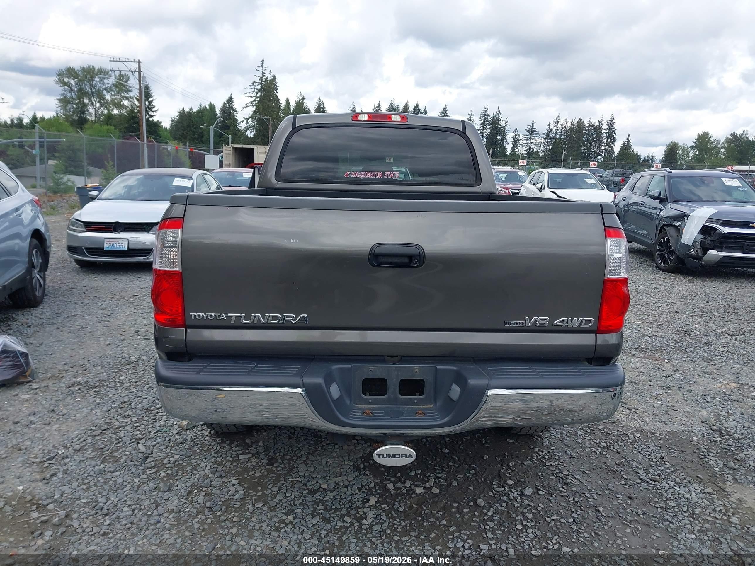 2005 Toyota Tundra Sr5 V8 Gray vin: 5TBDT44115S470263