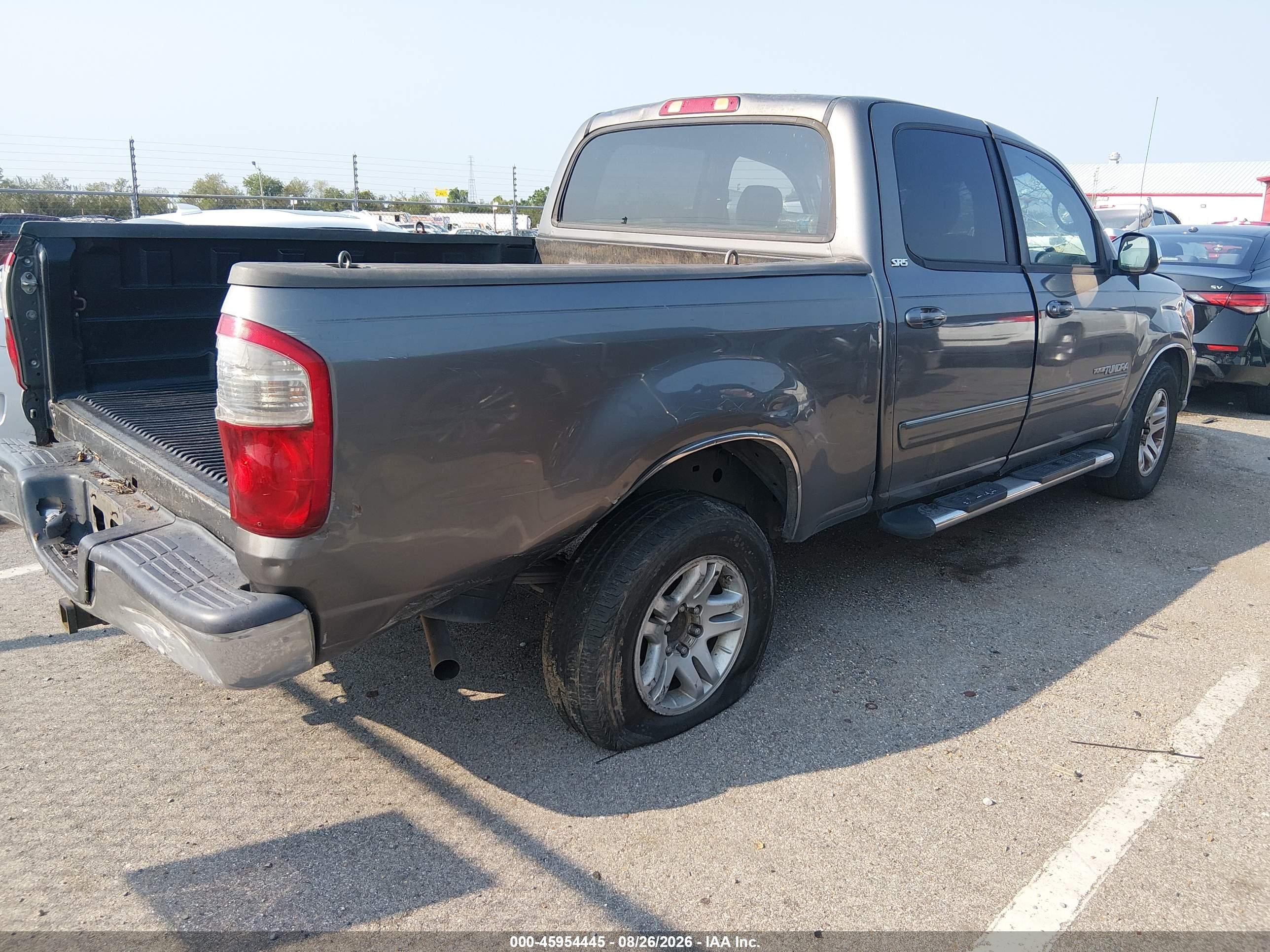 2006 Toyota Tundra Sr5 V8 Серый vin: 5TBDT44116S516479
