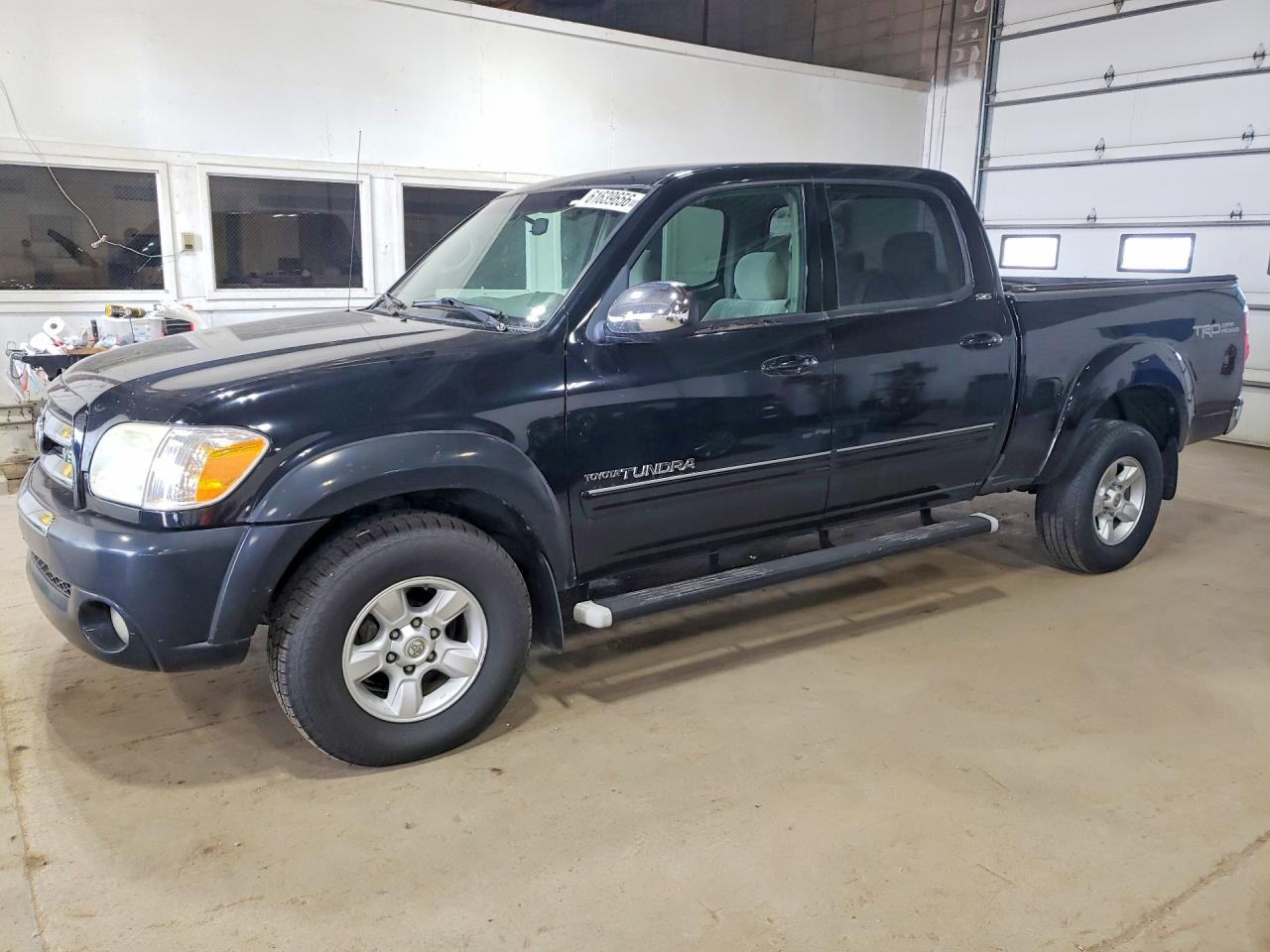 2006 Toyota Tundra Sr5 Black vin: 5TBDT44116S519169