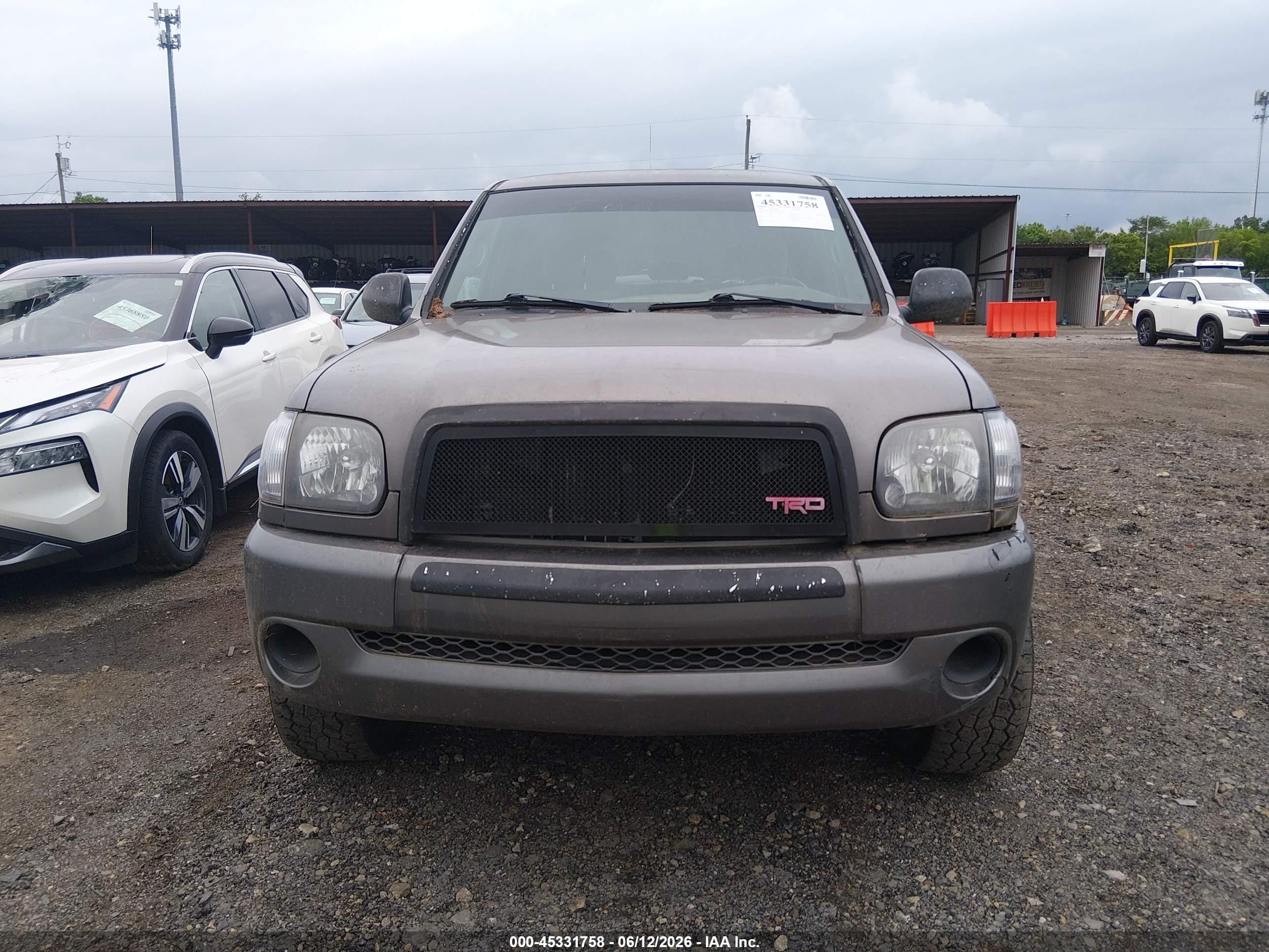 2006 Toyota Tundra Sr5 V8 Gray vin: 5TBDT44116S538692