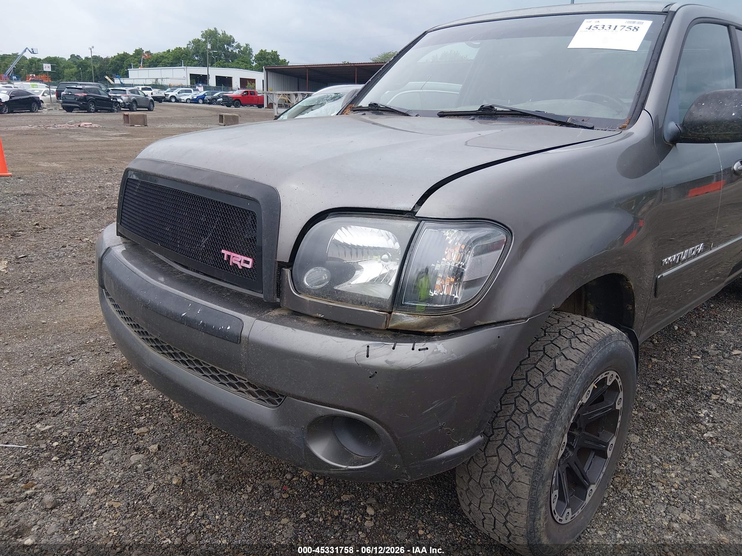 2006 Toyota Tundra Sr5 V8 Gray vin: 5TBDT44116S538692
