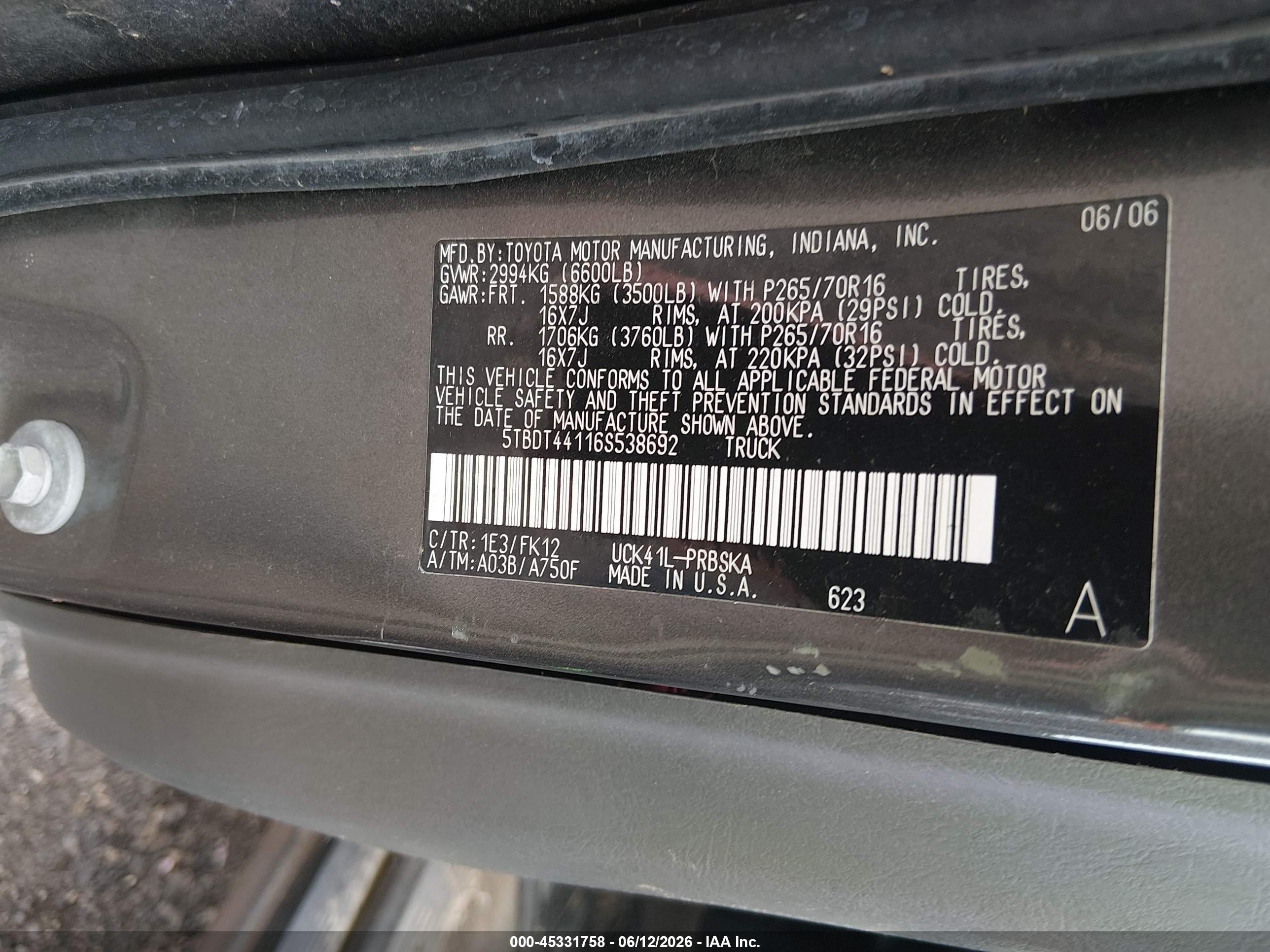 2006 Toyota Tundra Sr5 V8 Gray vin: 5TBDT44116S538692