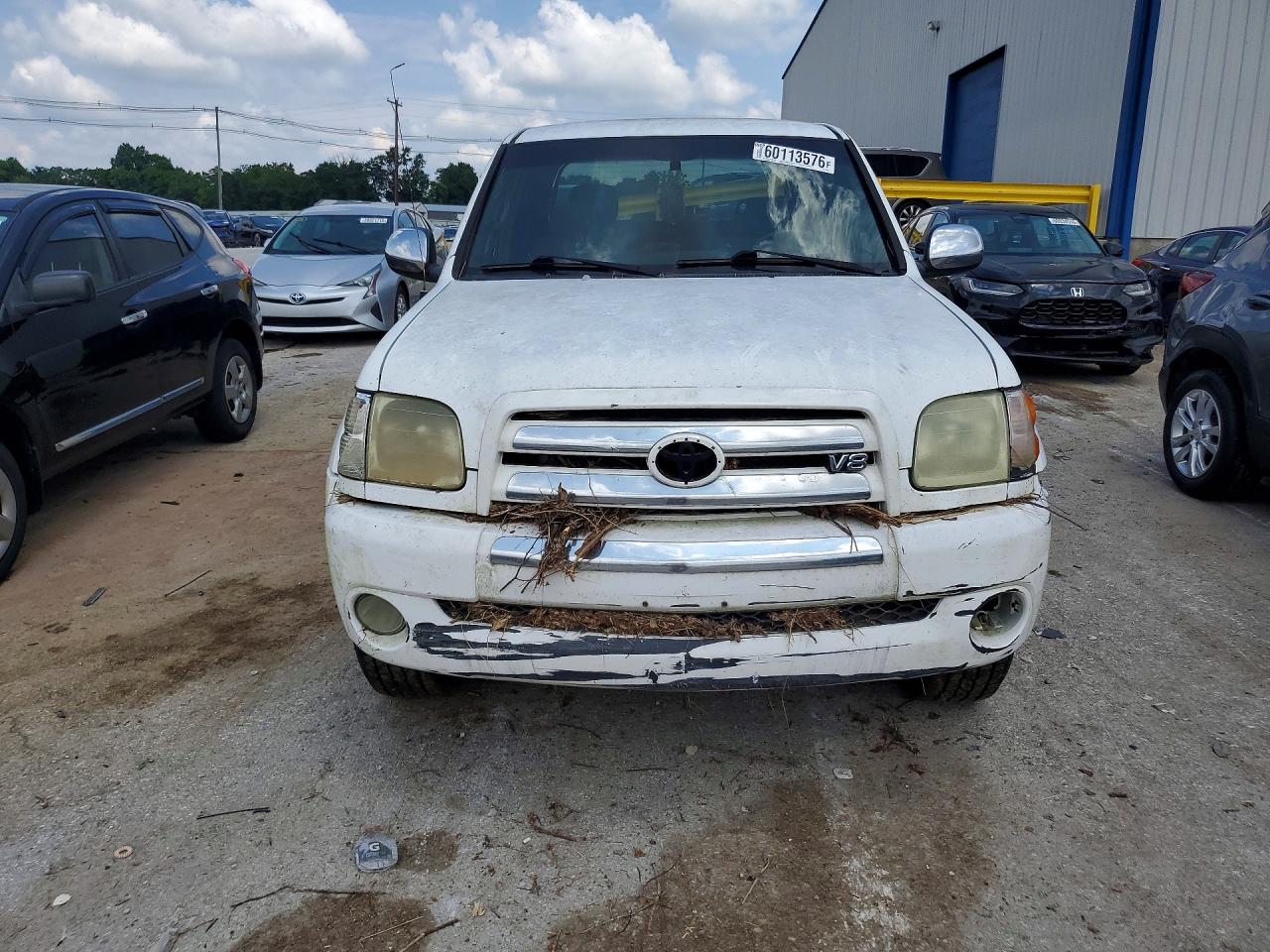 2004 Toyota Tundra Double Cab Sr5 White vin: 5TBDT44124S437769