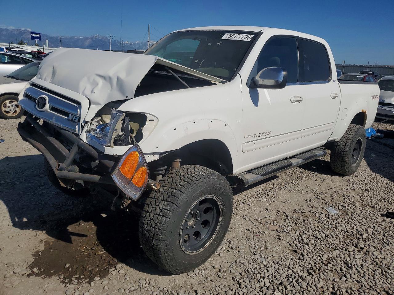 2004 Toyota Tundra Double Cab Sr5 White vin: 5TBDT44124S442535