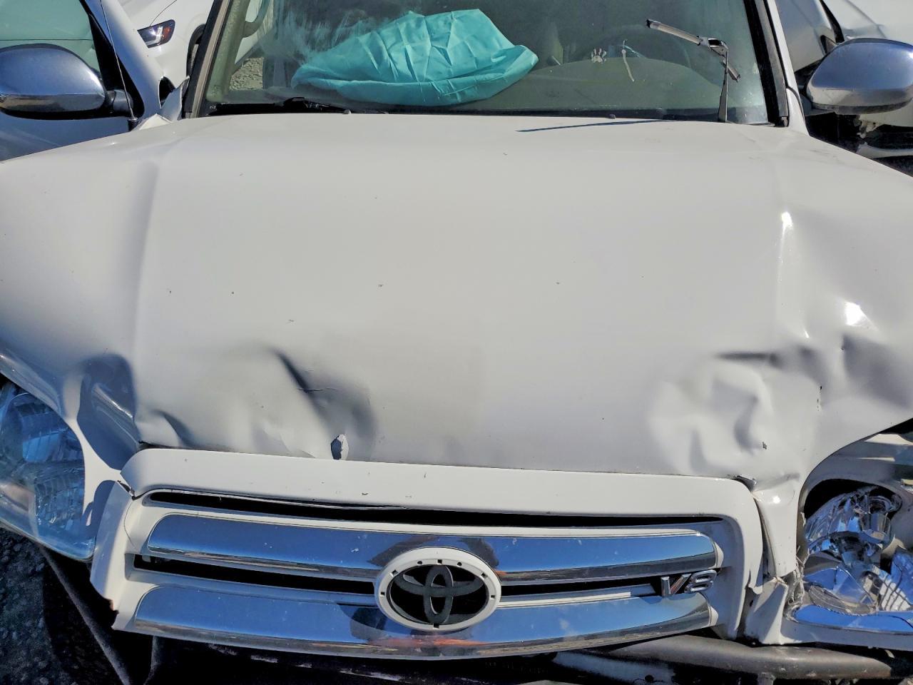 2004 Toyota Tundra Double Cab Sr5 White vin: 5TBDT44124S442535