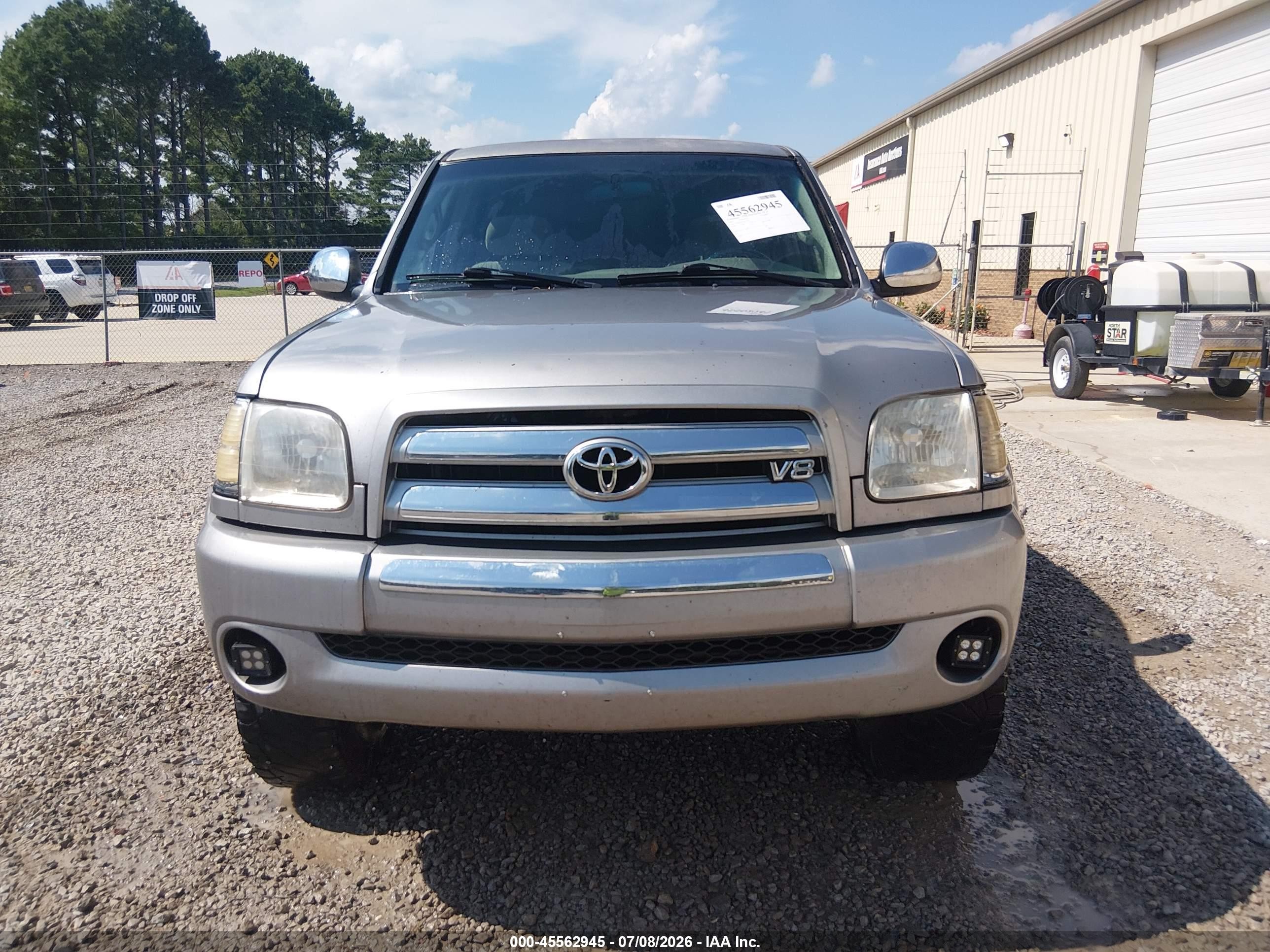 2004 Toyota Tundra Sr5 V8 Gray vin: 5TBDT44124S453678