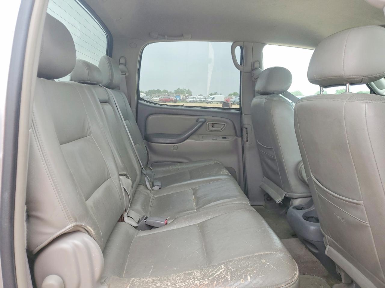 2004 Toyota Tundra Double Cab Sr5 Silver vin: 5TBDT44124S453812