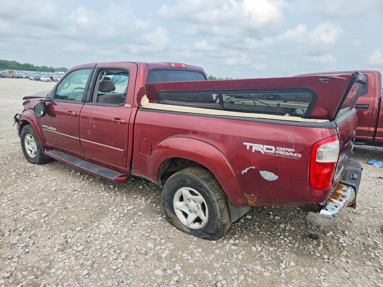 2004 Toyota Tundra Sr5 Maroon vin: 5TBDT44124S462736